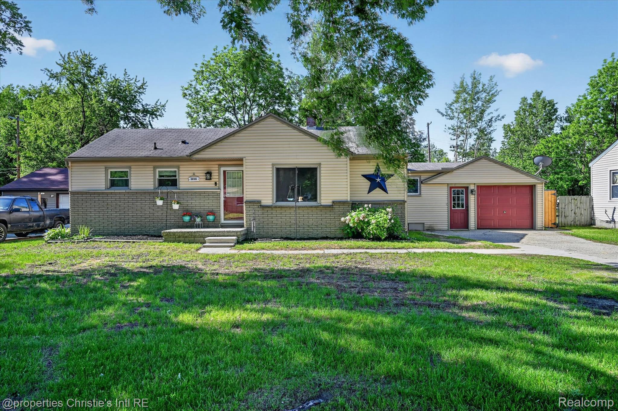 39185, Chase, Romulus, Michigan, 48174