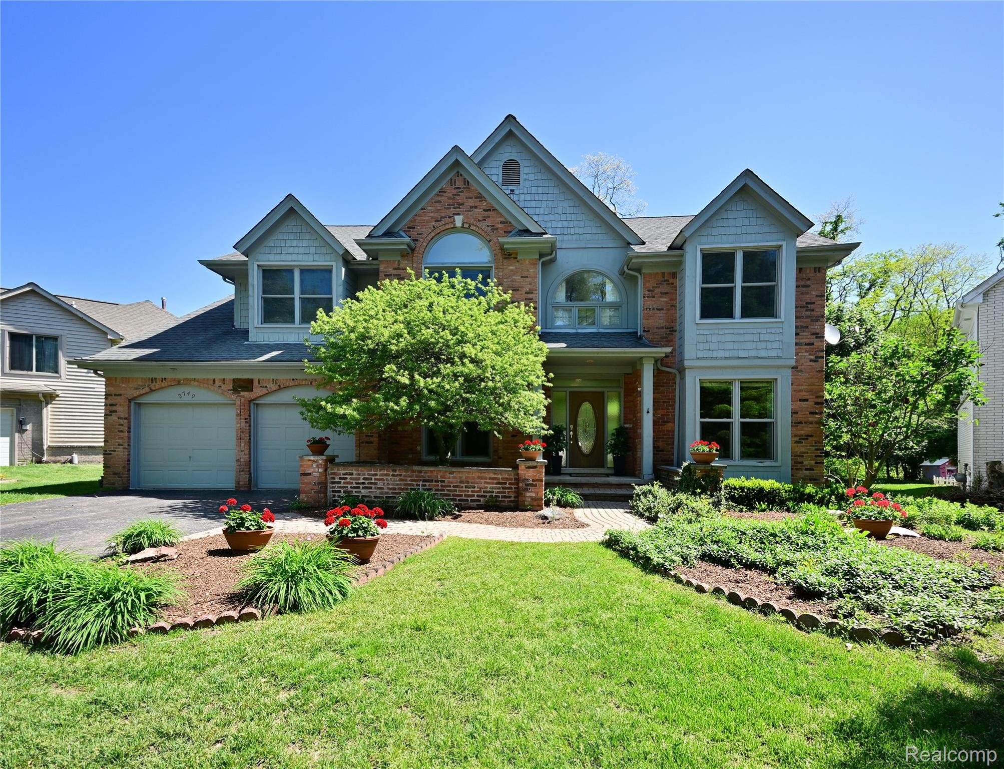 2749, Nicole, West Bloomfield, Michigan, 48324