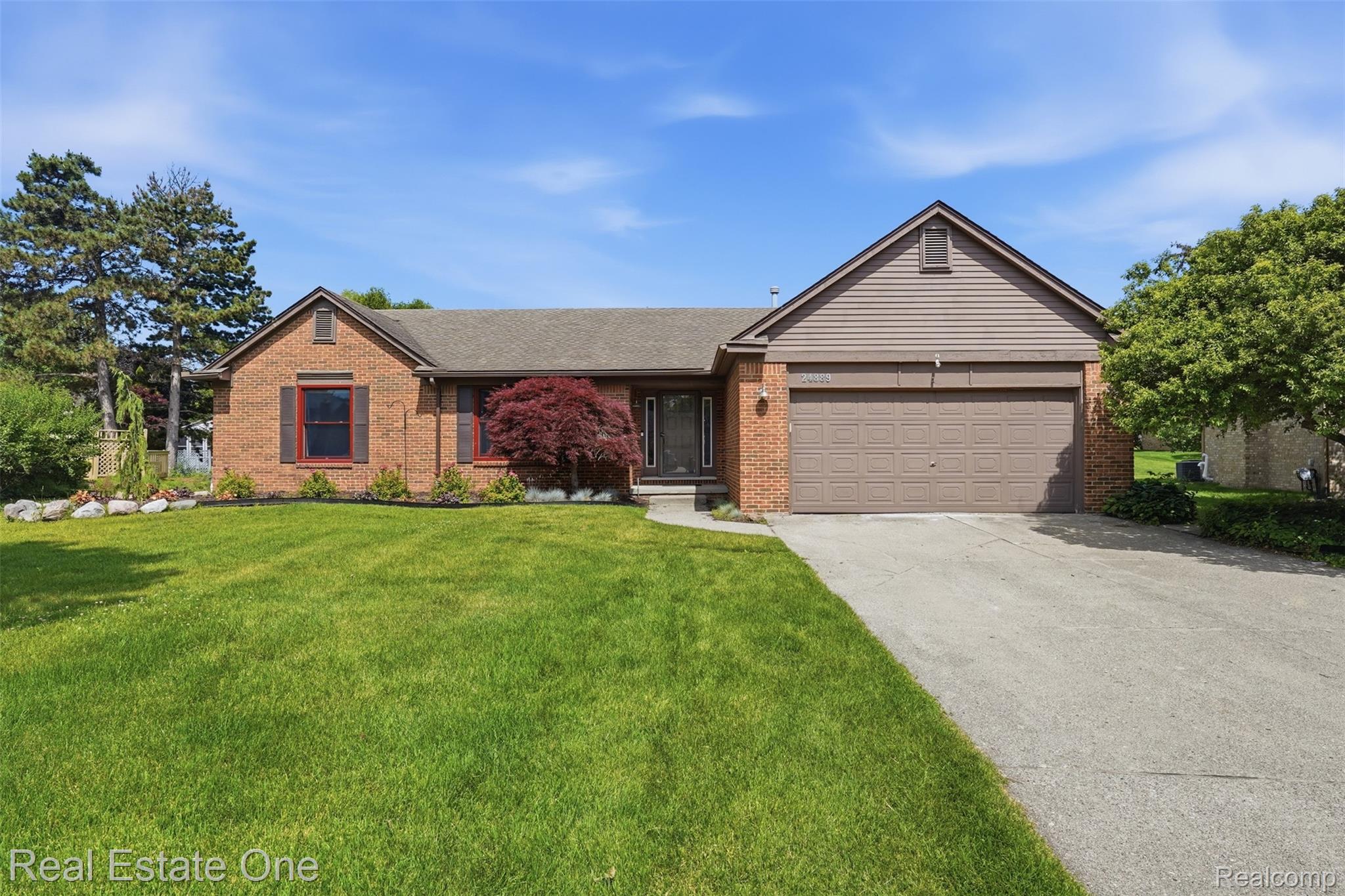 24889, Sutherland, Novi, Michigan, 48374