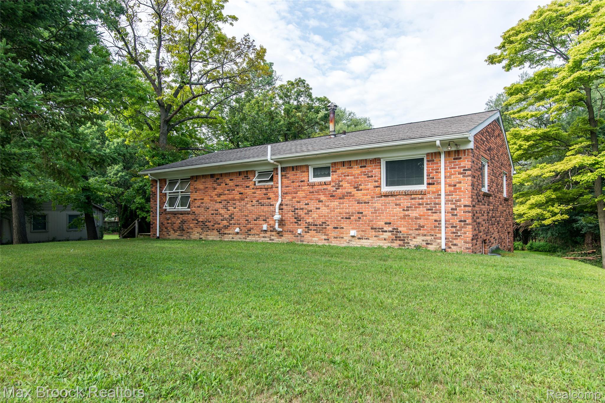 465, Robert, Auburn Hills, Michigan, 48326
