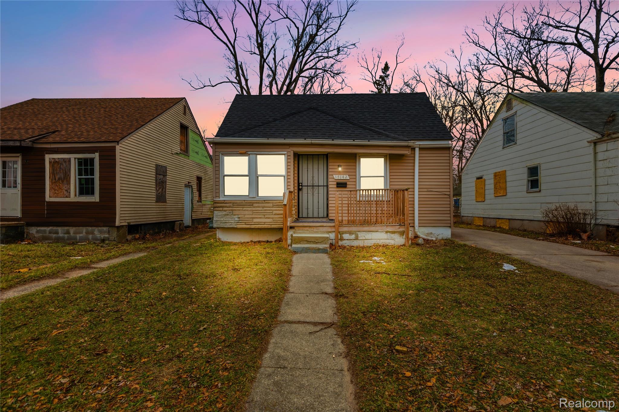 17142, Pembroke, Detroit, Michigan, 48235