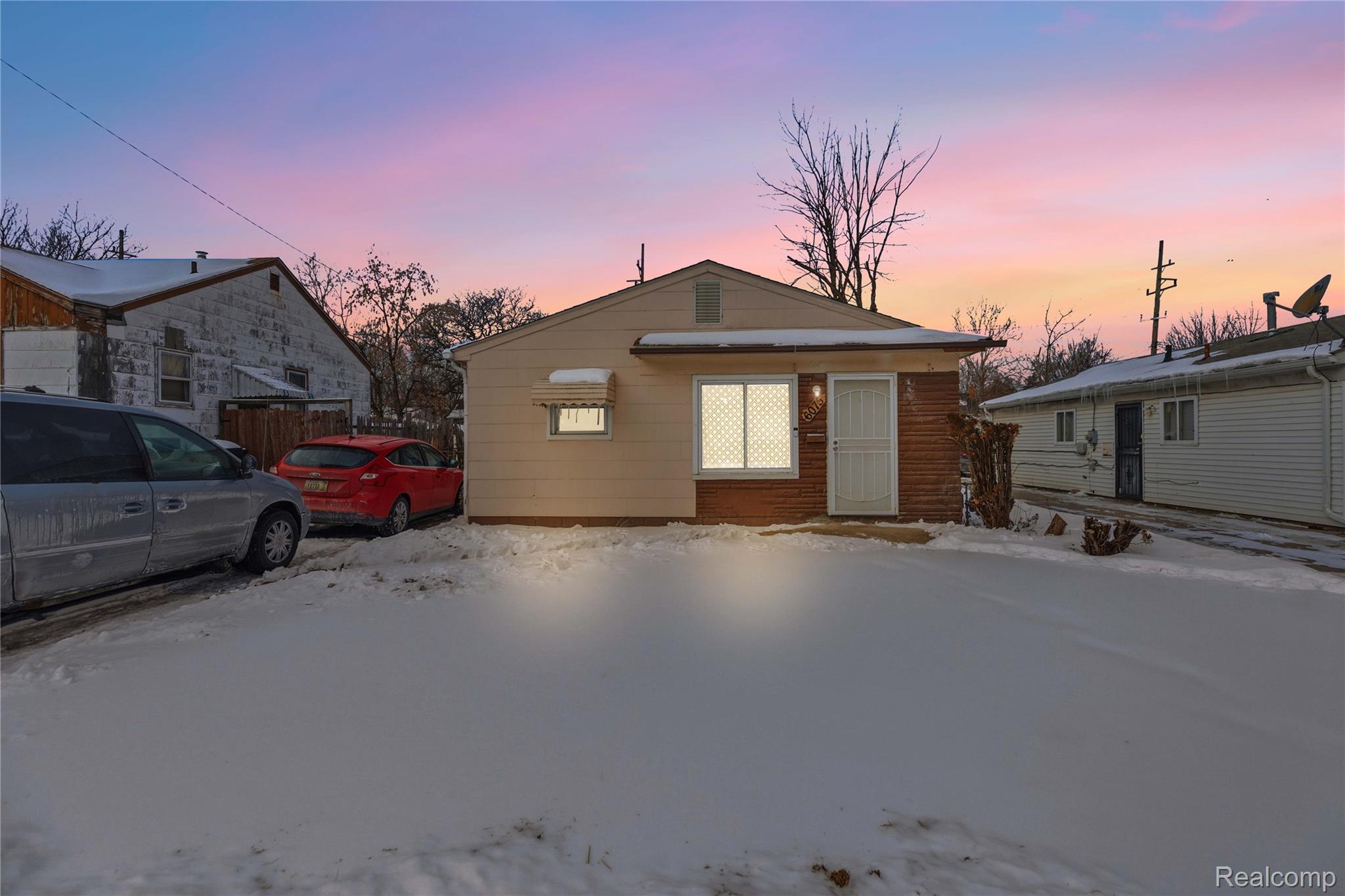 6075, Ashton, Detroit, Michigan, 48228