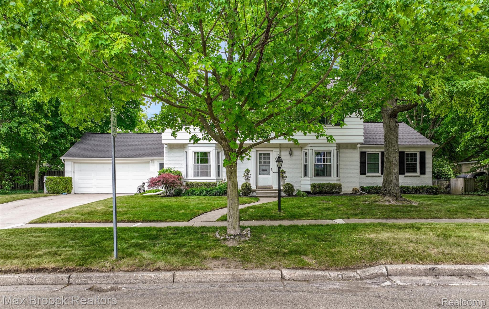 385, Golf View, Birmingham, Michigan, 48009