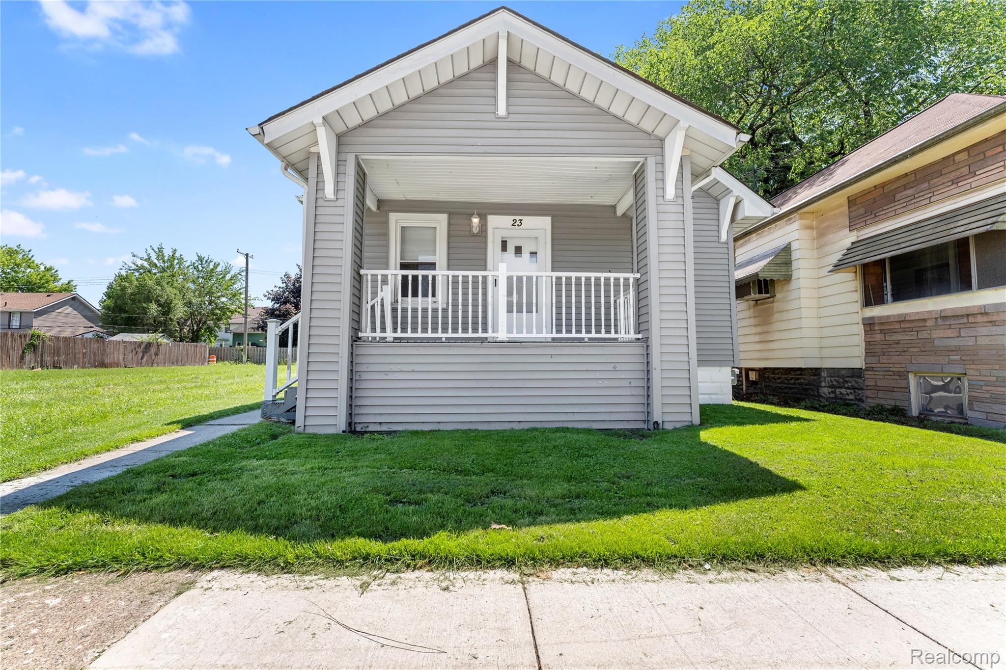 23, Broadway, Ecorse, Michigan, 48229