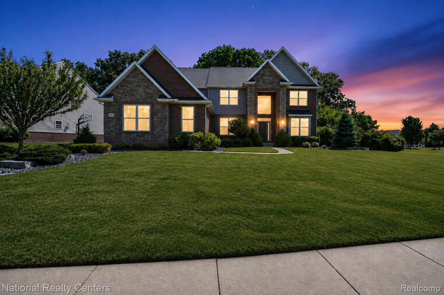 58160, International, South Lyon, Michigan, 48178