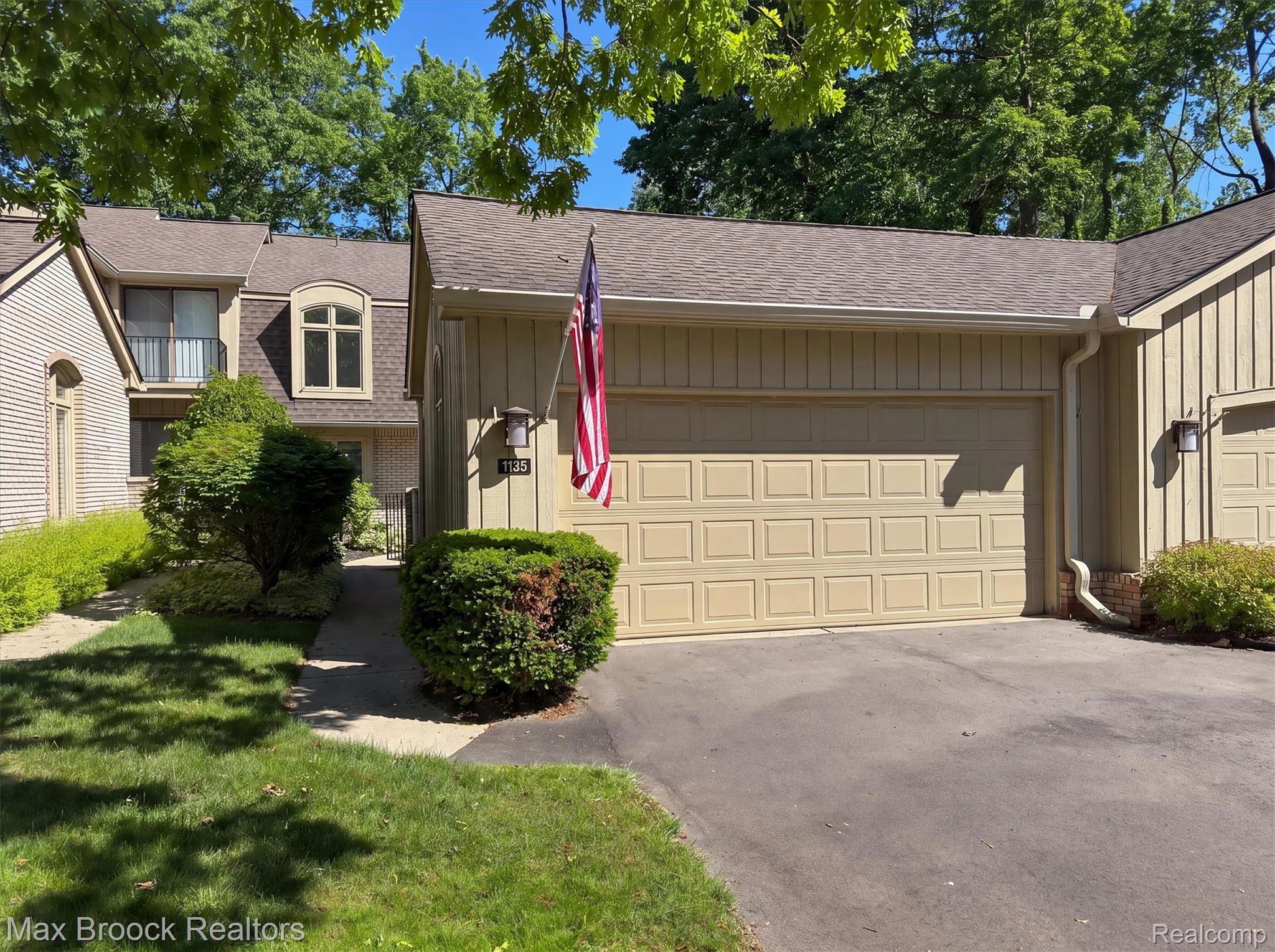 1135, Ivyglen, Bloomfield Hills, Michigan, 48304