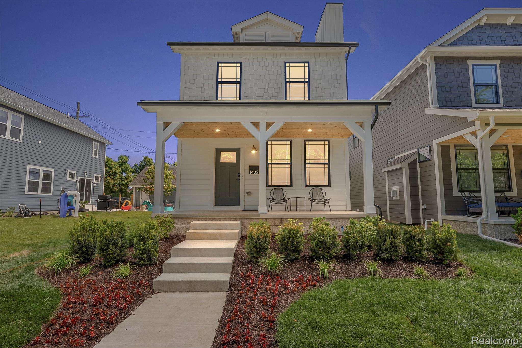1482, Fischer, Detroit, Michigan, 48214