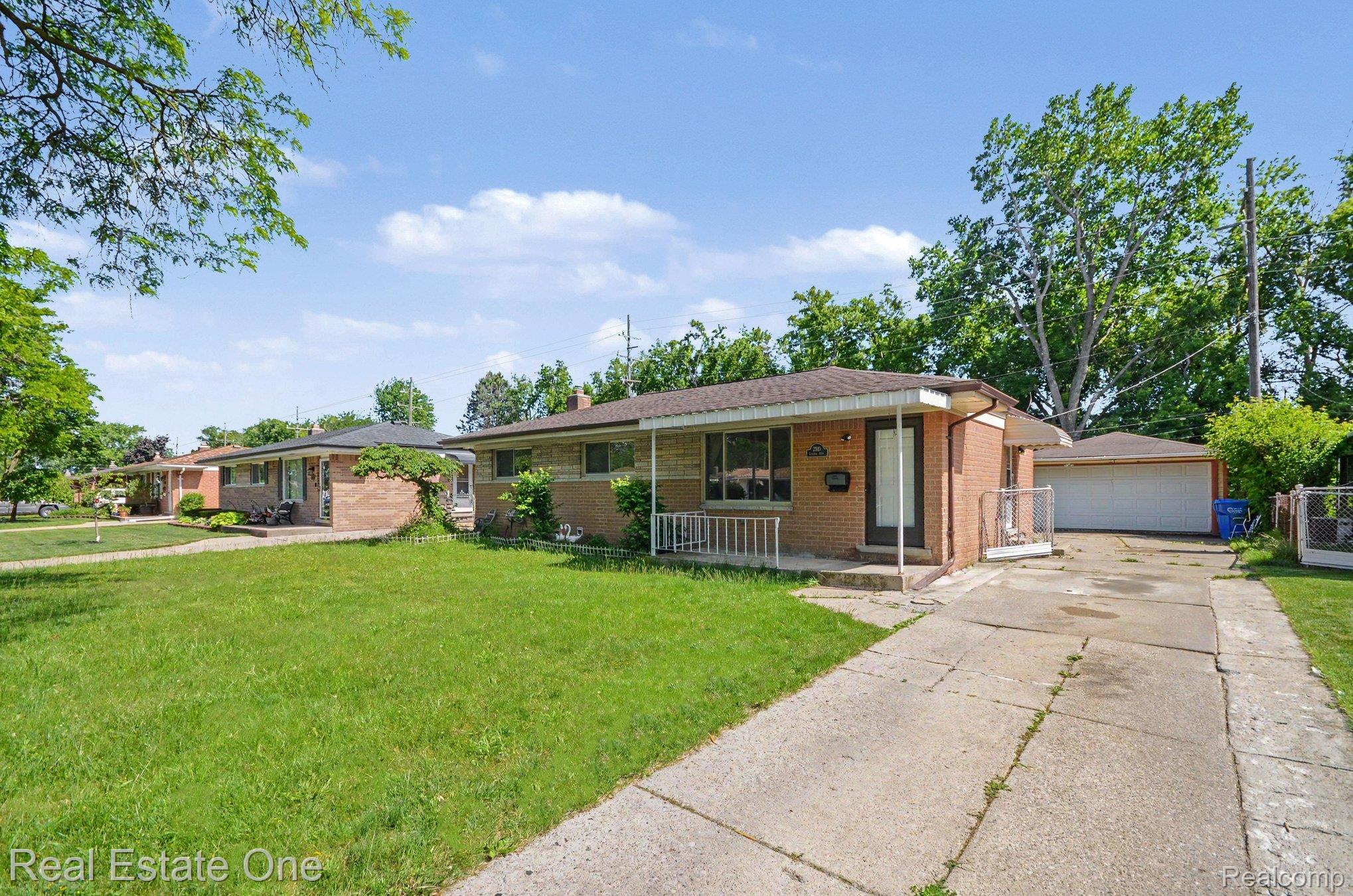 2510, Lincoln, Warren, Michigan, 48092