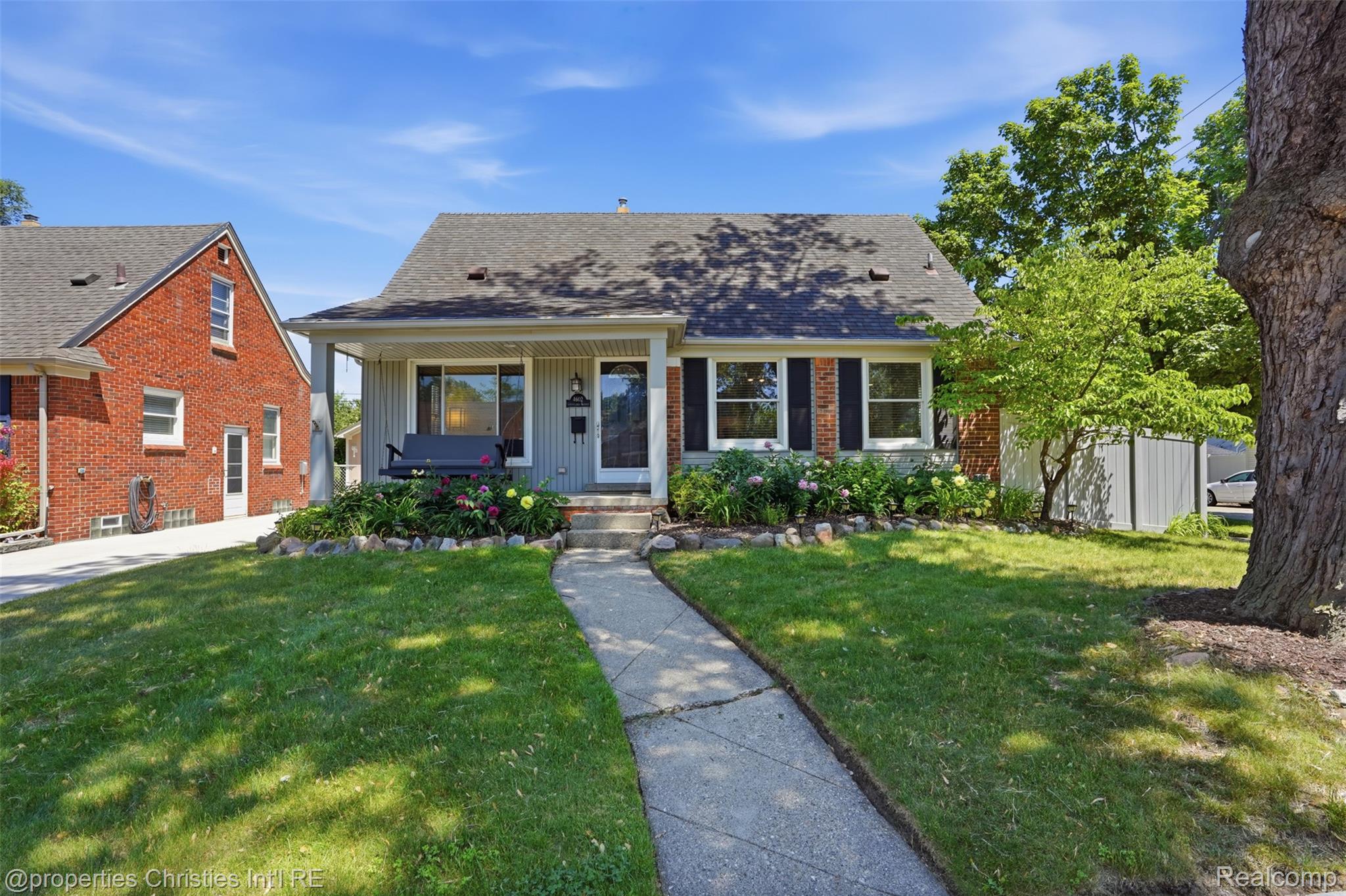 4602, Groveland, Royal Oak, Michigan, 48073