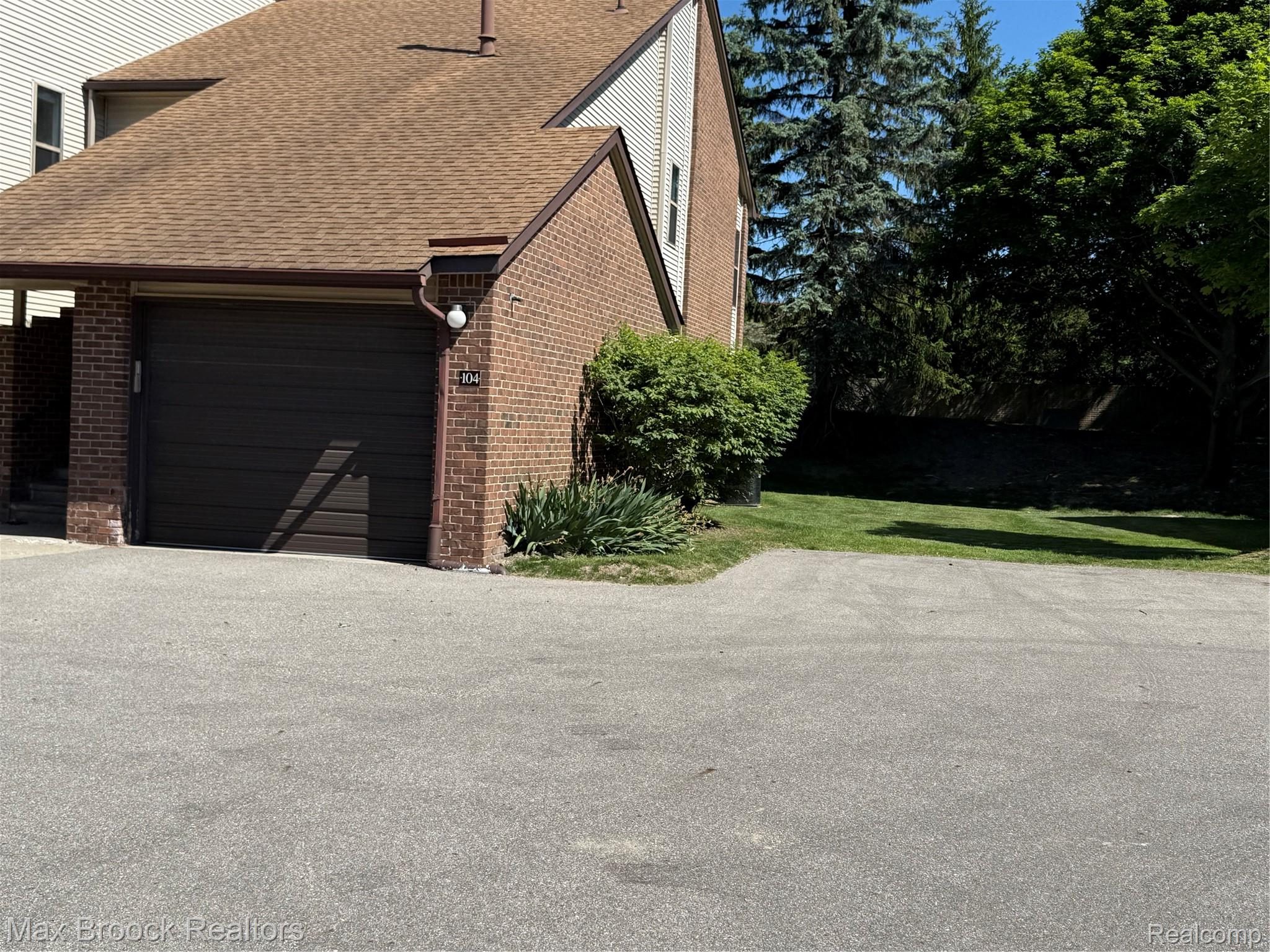 6560, Ridgefield, #104, West Bloomfield, Michigan, 48322