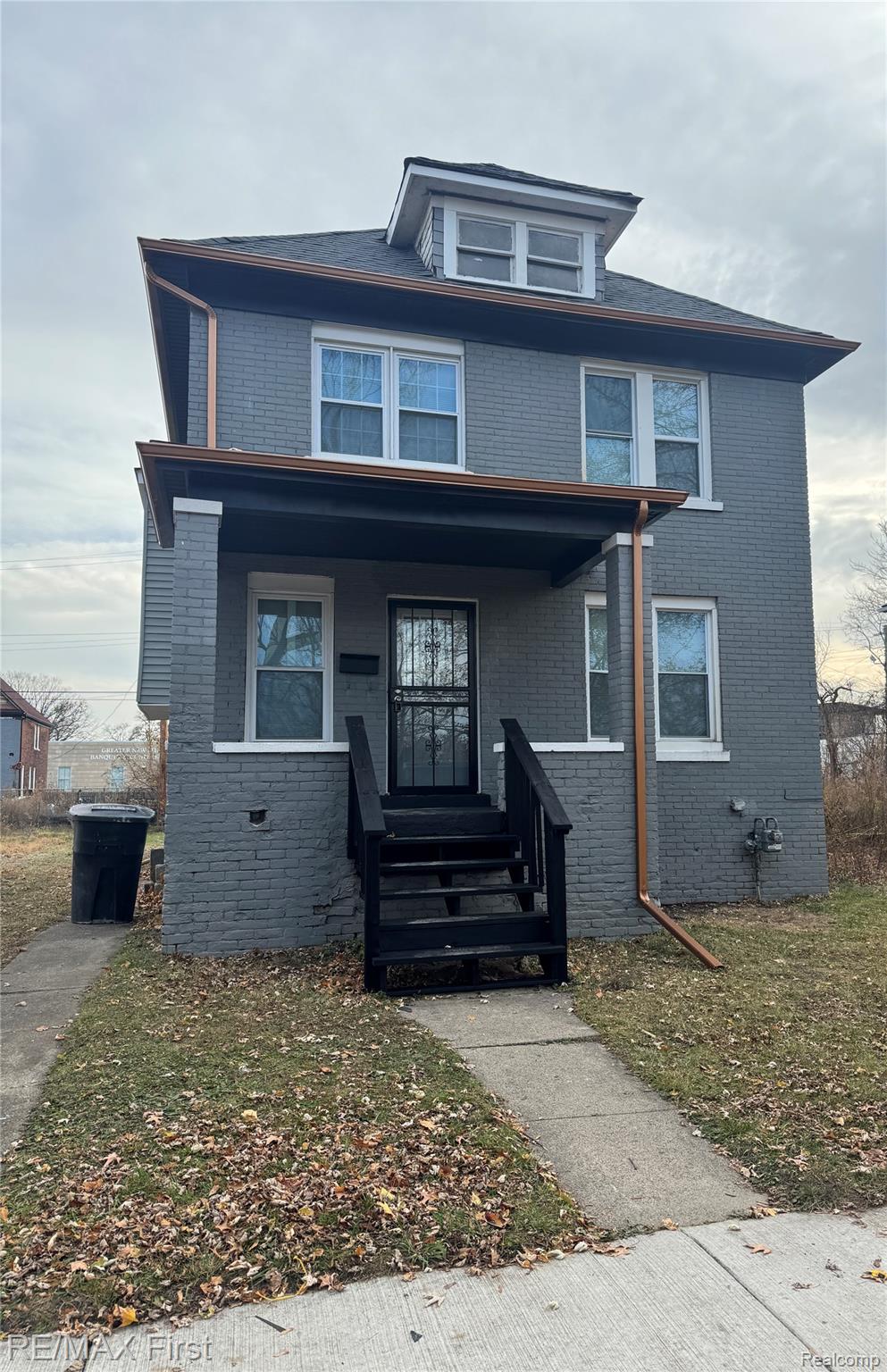 556, Leicester, Detroit, Michigan, 48202
