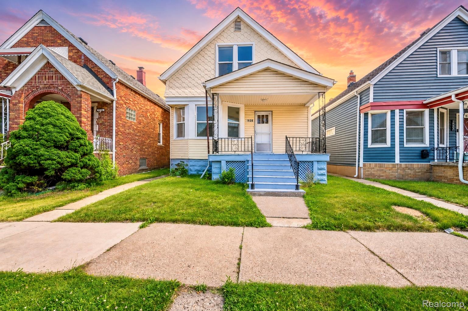 1928, Yemans, Hamtramck, Michigan, 48212