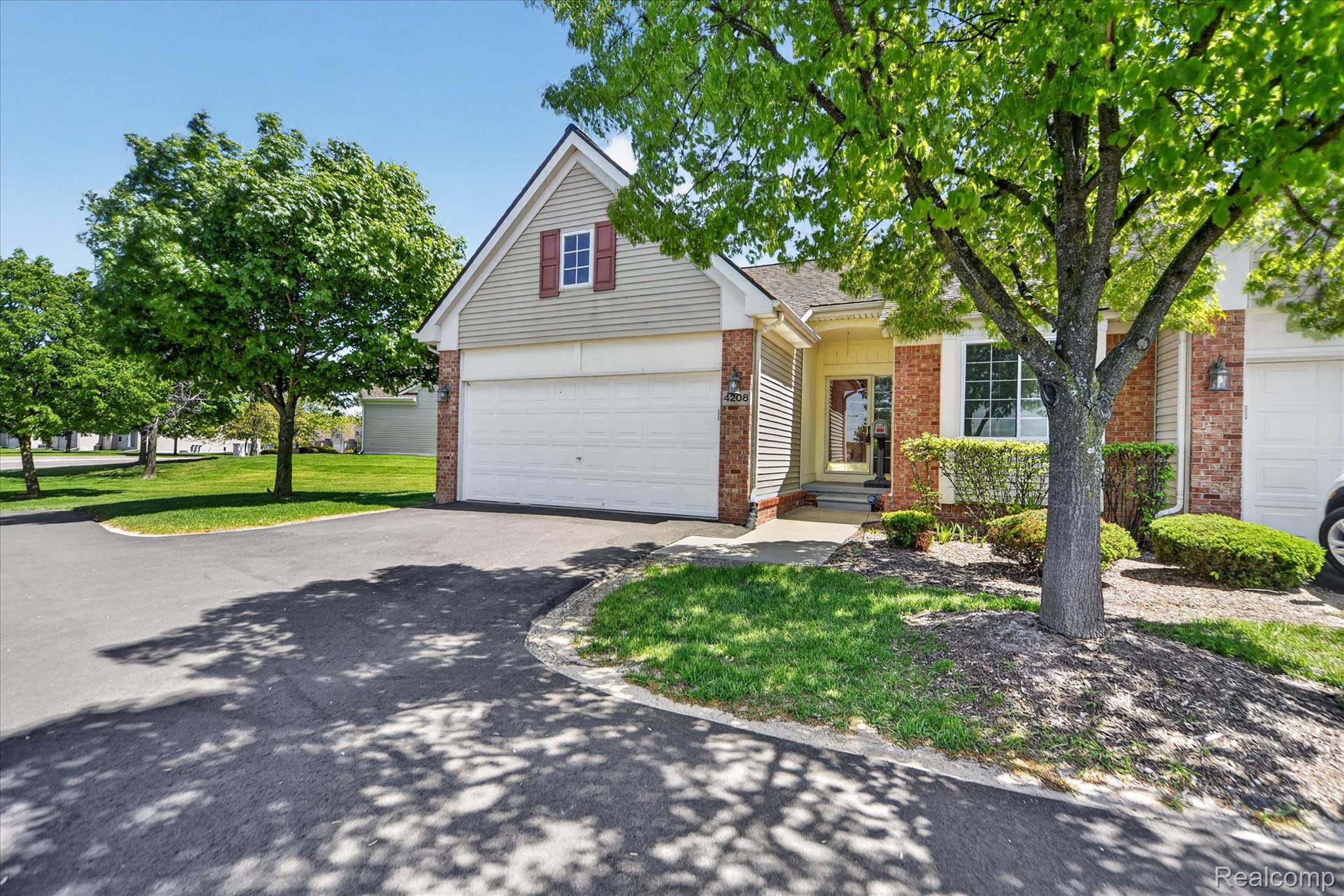 4208, Aster, Howell, Michigan, 48843