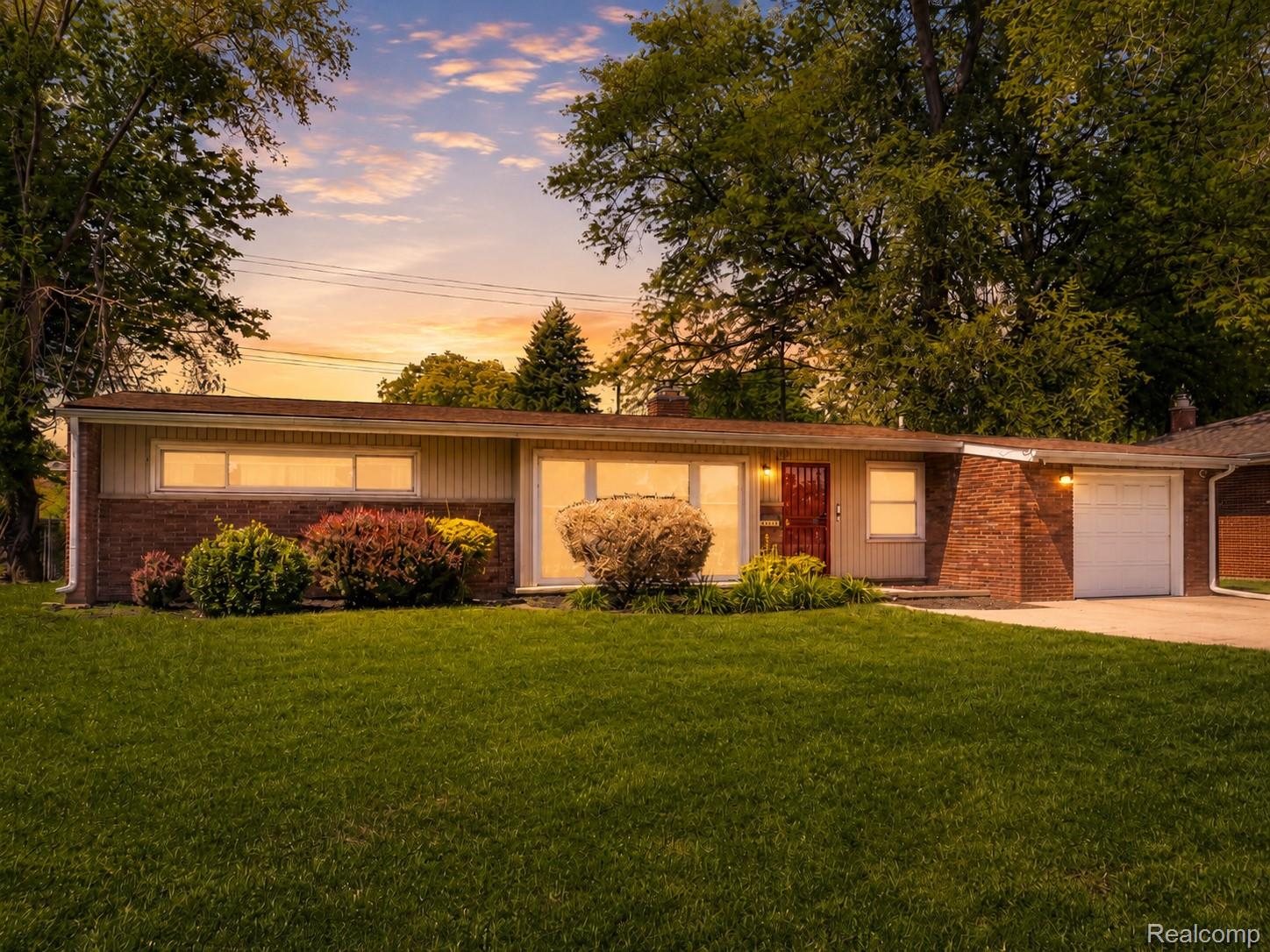 25538, Schoolcraft, Redford, Michigan, 48239