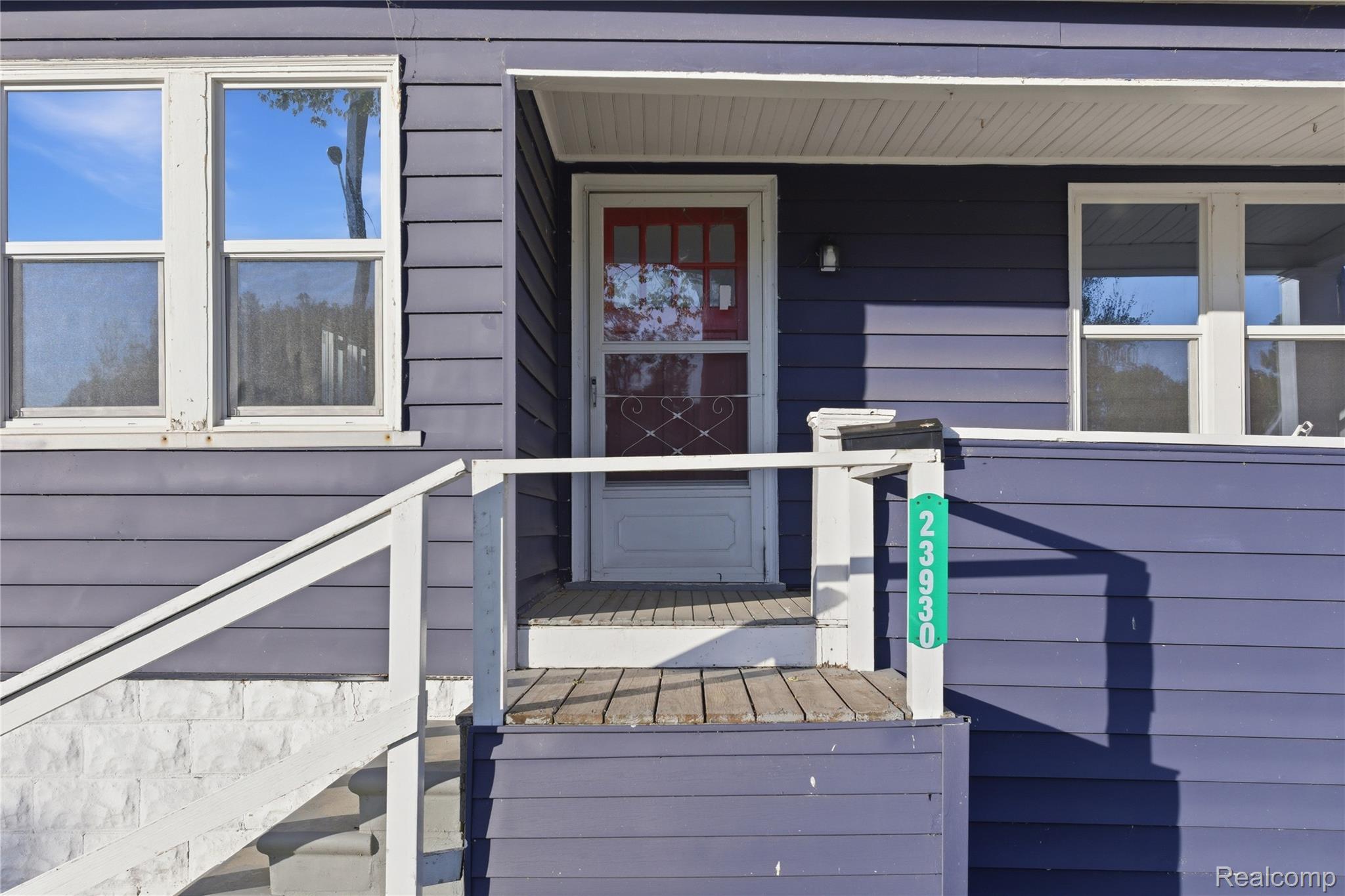 23930, Elmira, St. Clair Shores, Michigan, 48082