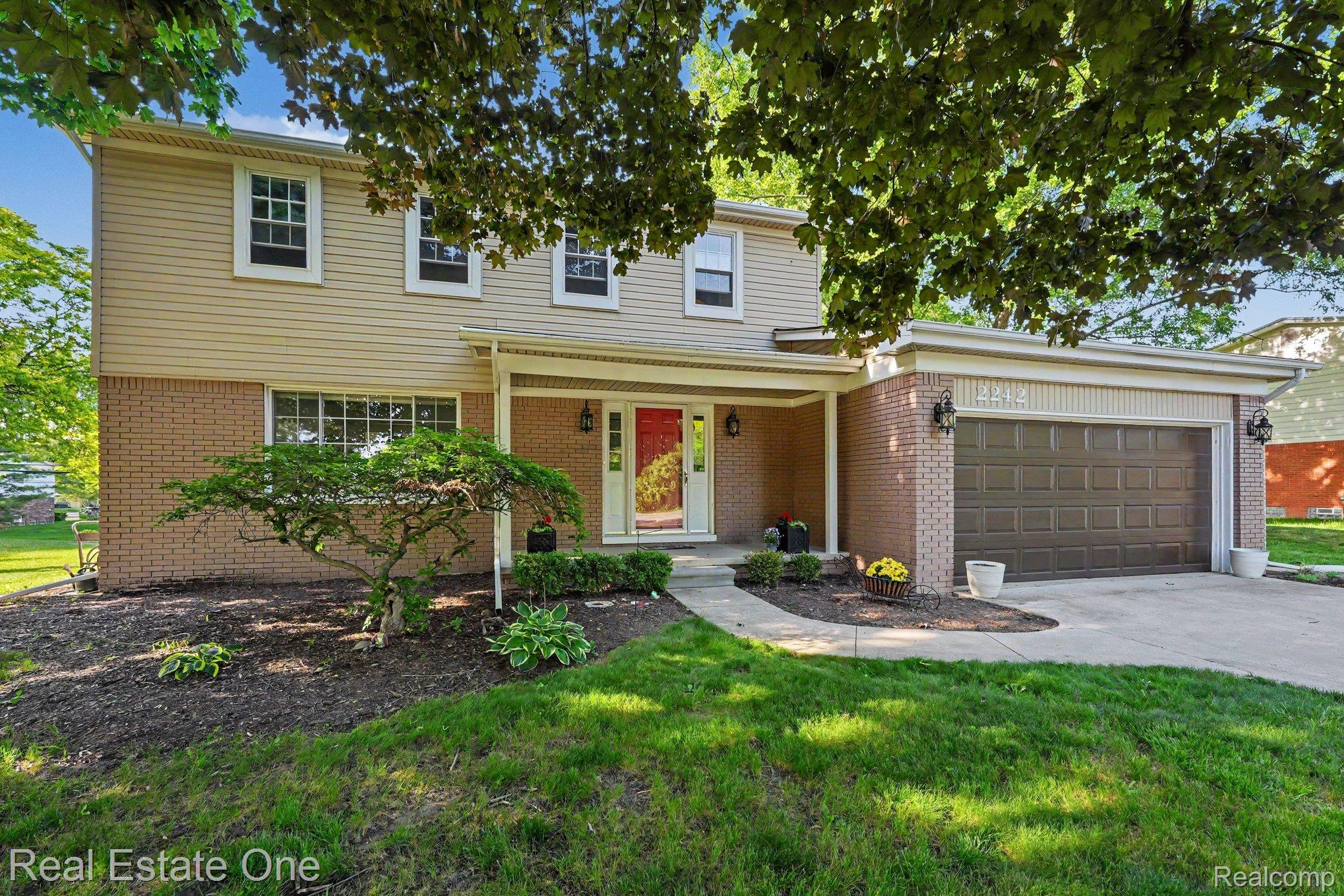 2242, Wattles, Troy, Michigan, 48098