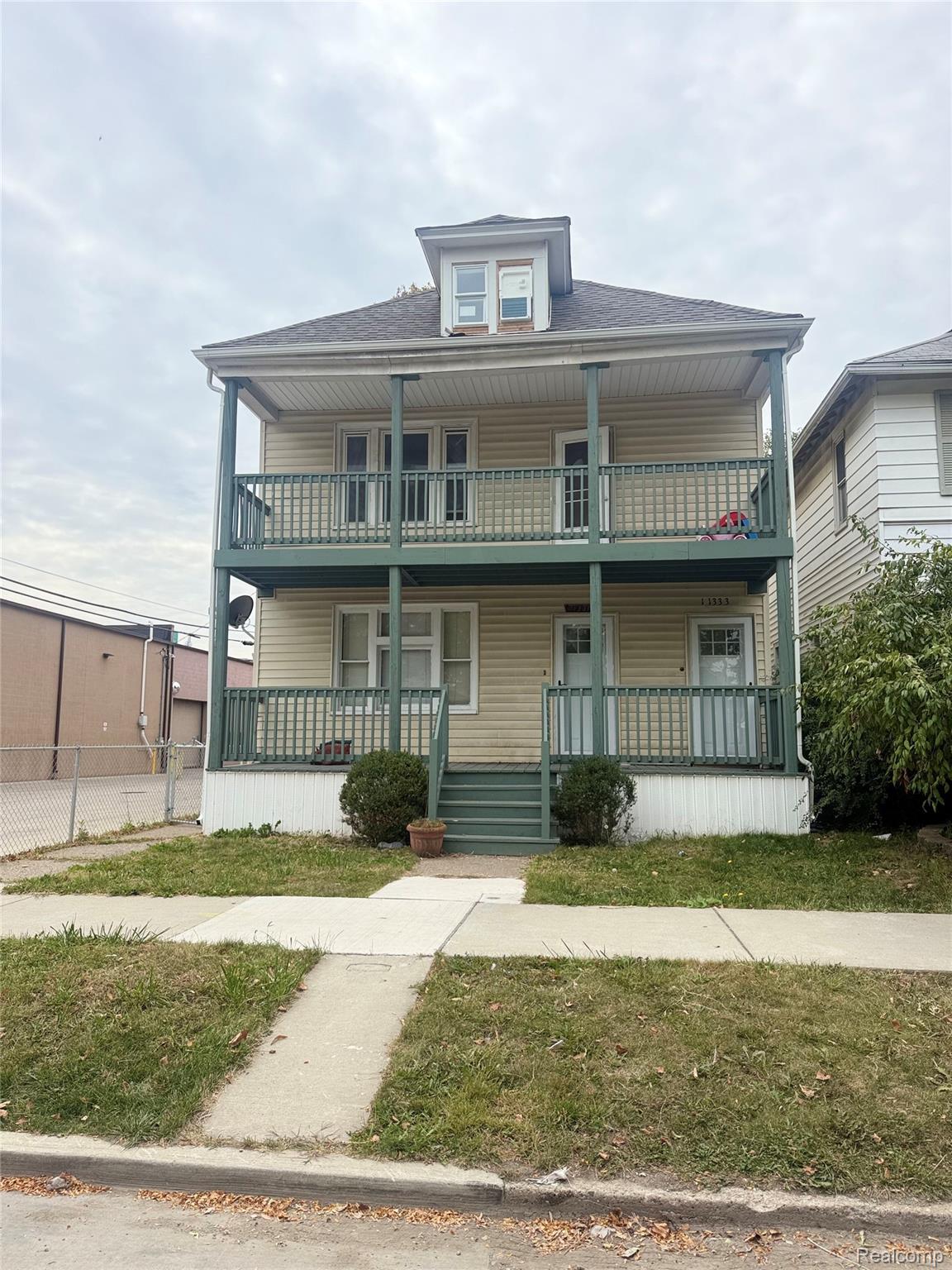 11331, Saint Aubin, Hamtramck, Michigan, 48212