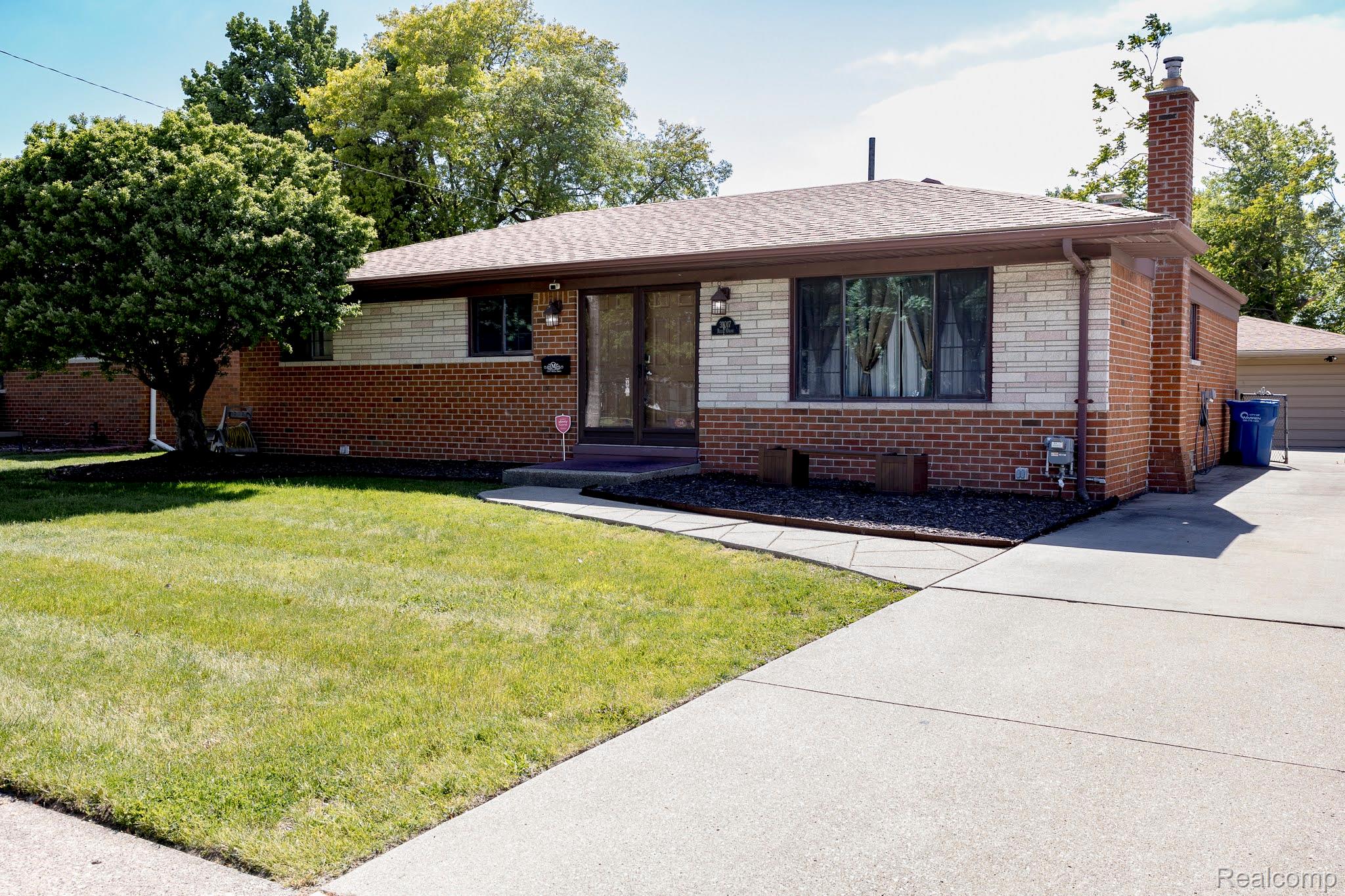 31017, Regal, Warren, Michigan, 48088