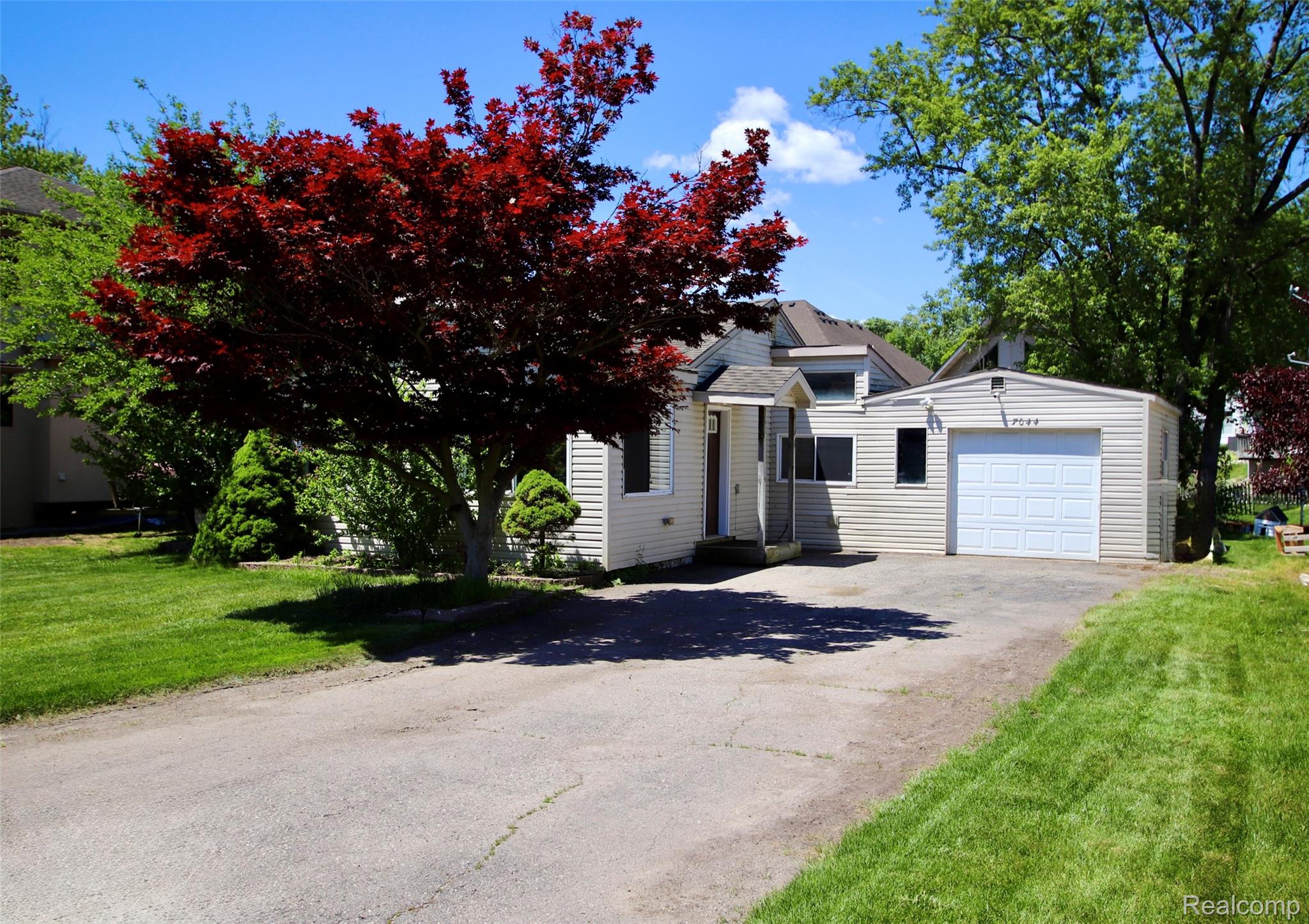7044, Desmond, Waterford, Michigan, 48329