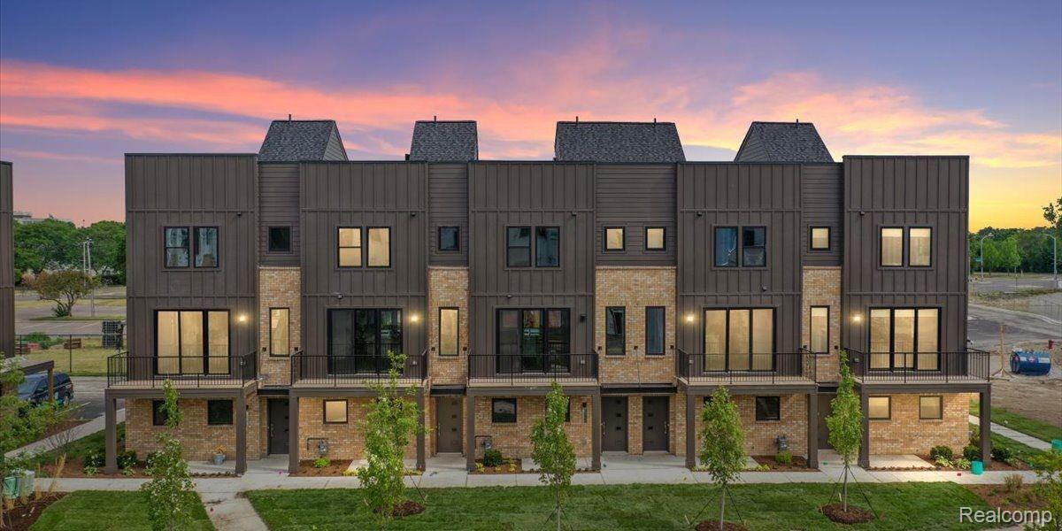 1048, Hampton, #4, Detroit, Michigan, 48207