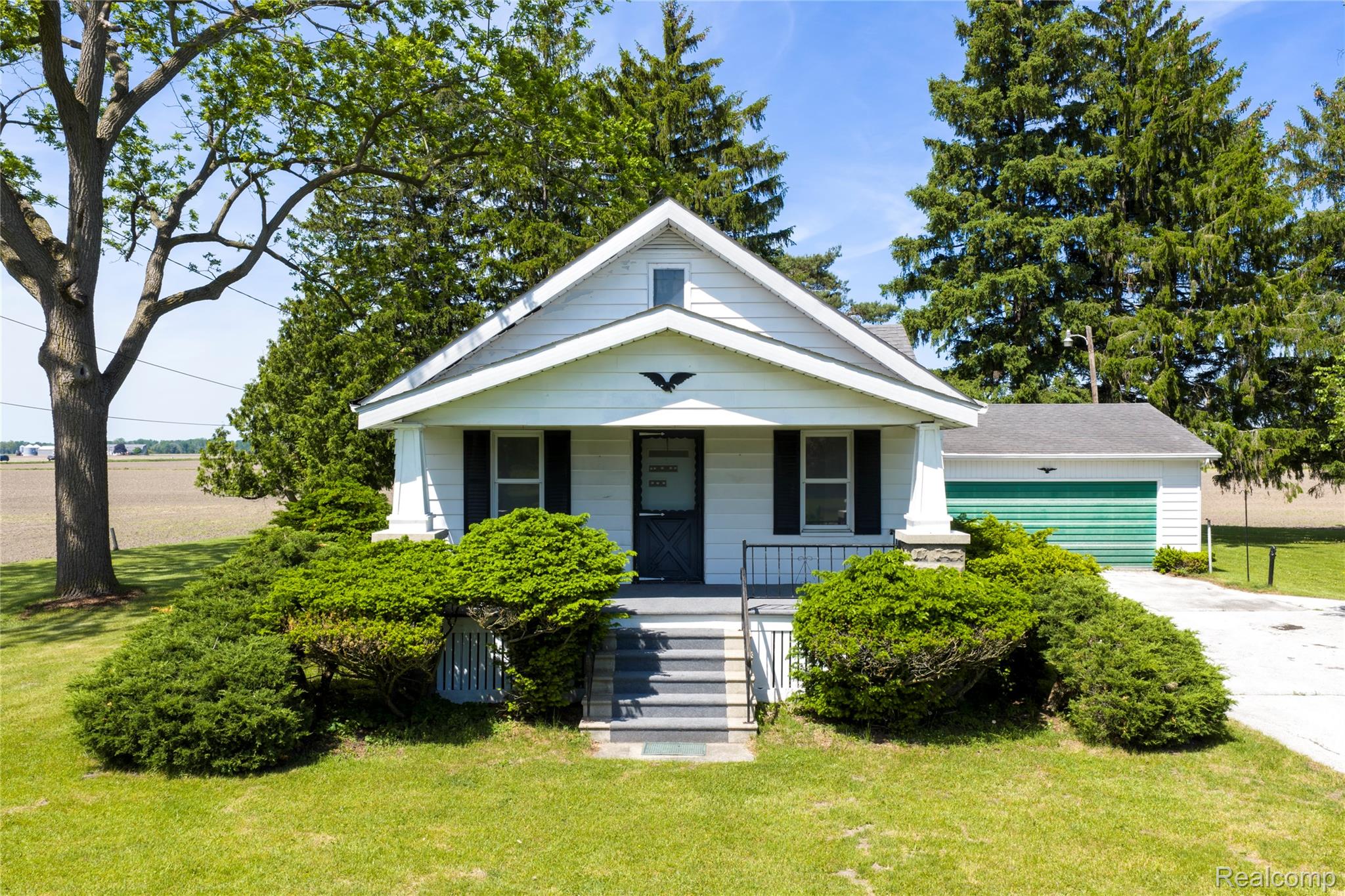 2900A, Miller, Saginaw, Michigan, 48609