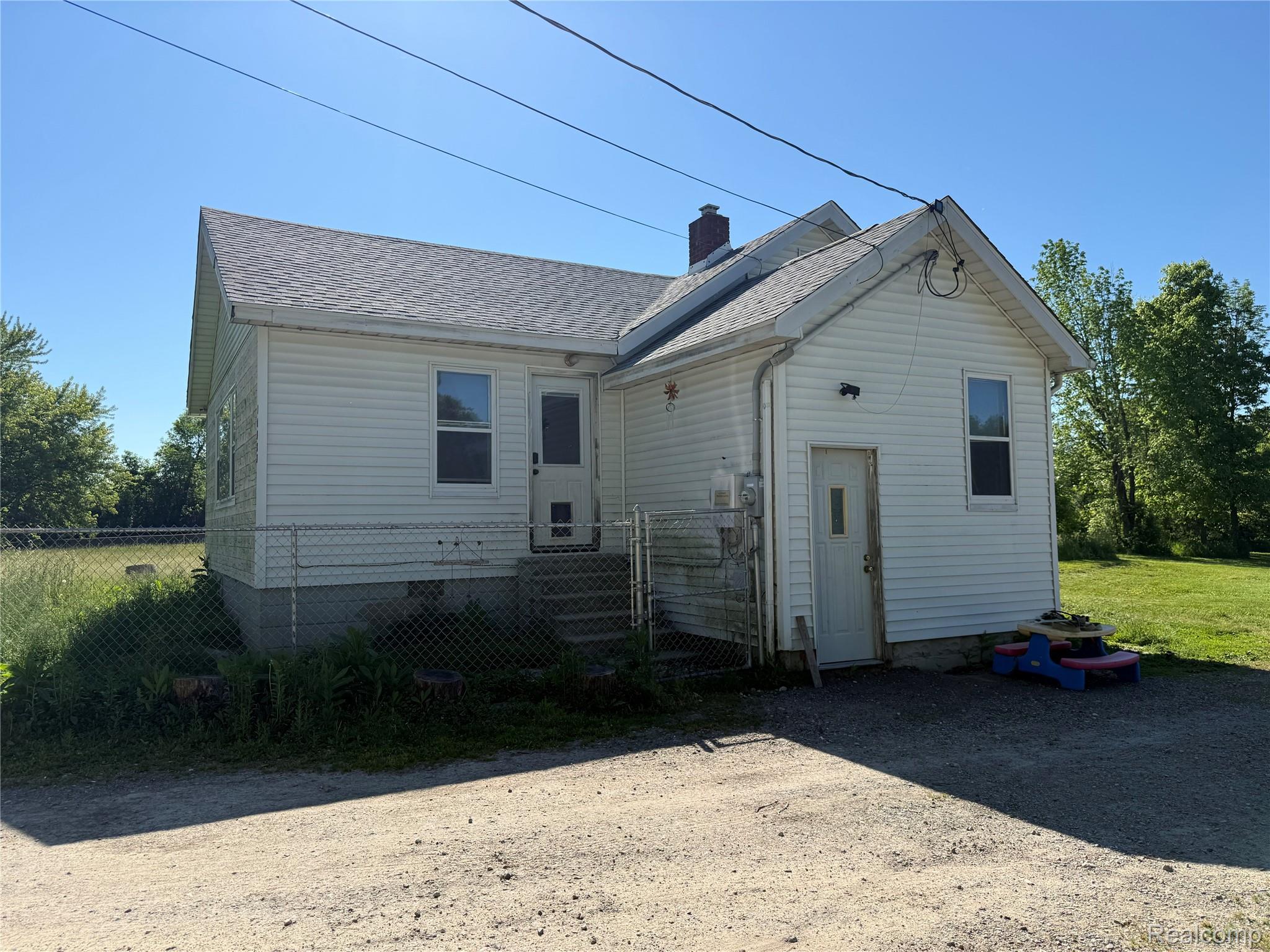 10323, Halsey, Grand Blanc, Michigan, 48439