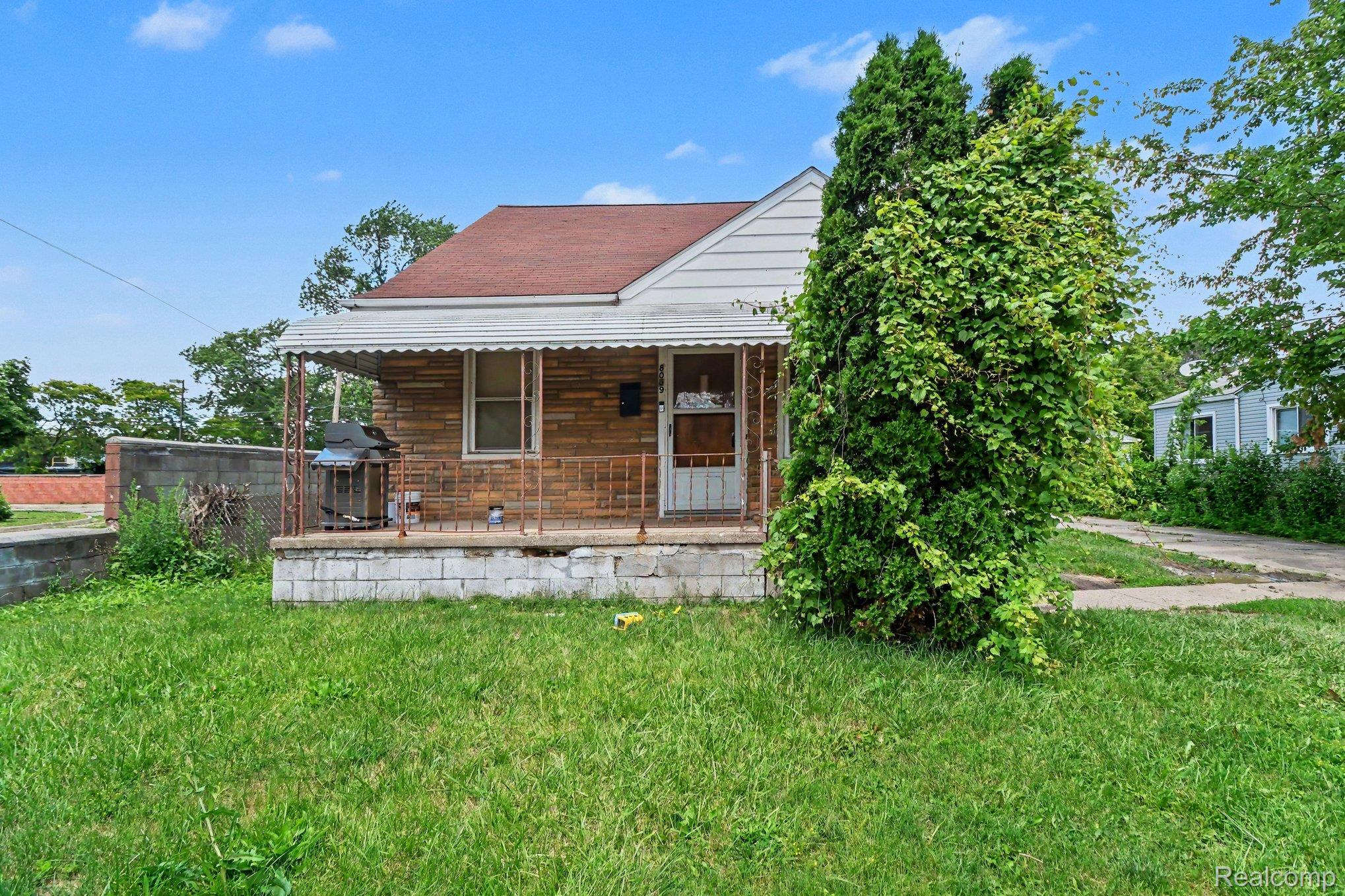8059, Ford, Warren, Michigan, 48089