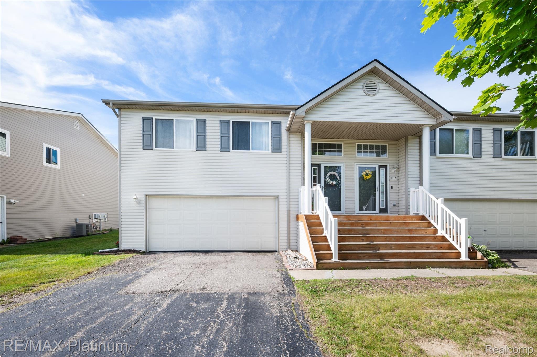 1108, Lake Park, Grand Blanc, Michigan, 48439