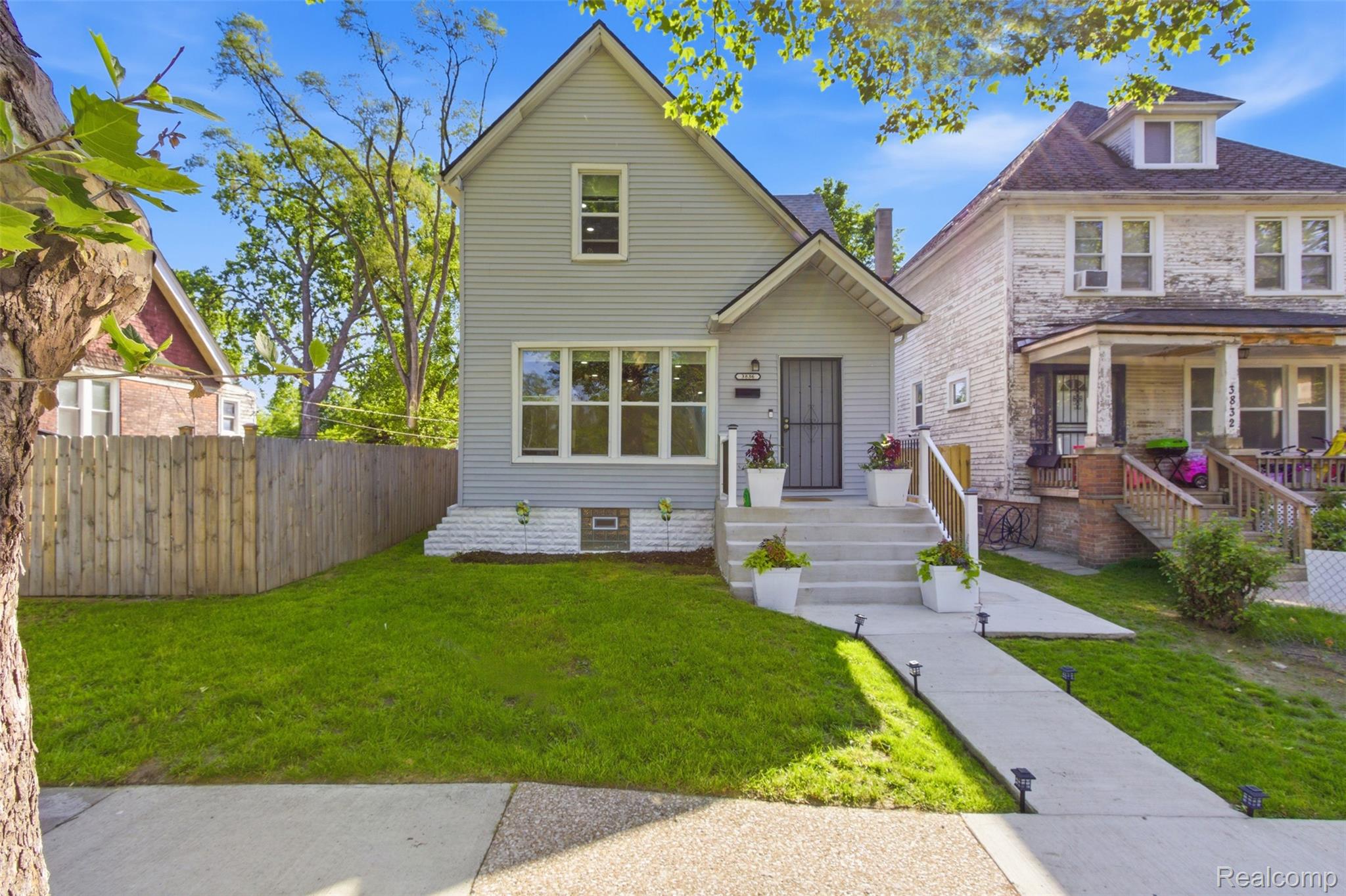 3836, Cadillac, Detroit, Michigan, 48214