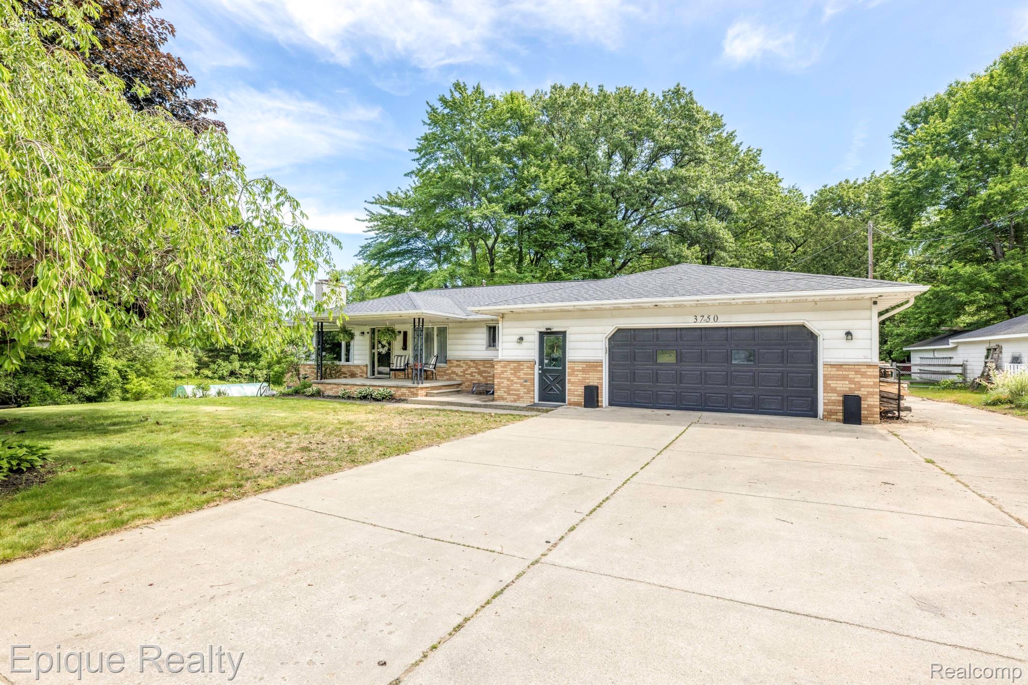 3750, Parker, Fort Gratiot, Michigan, 48059
