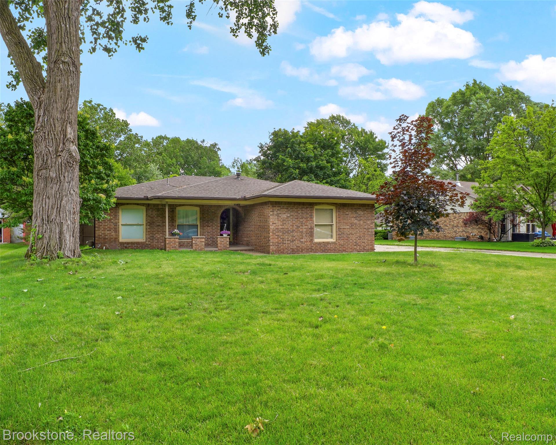 23059, Remick, Clinton Township, Michigan, 48036