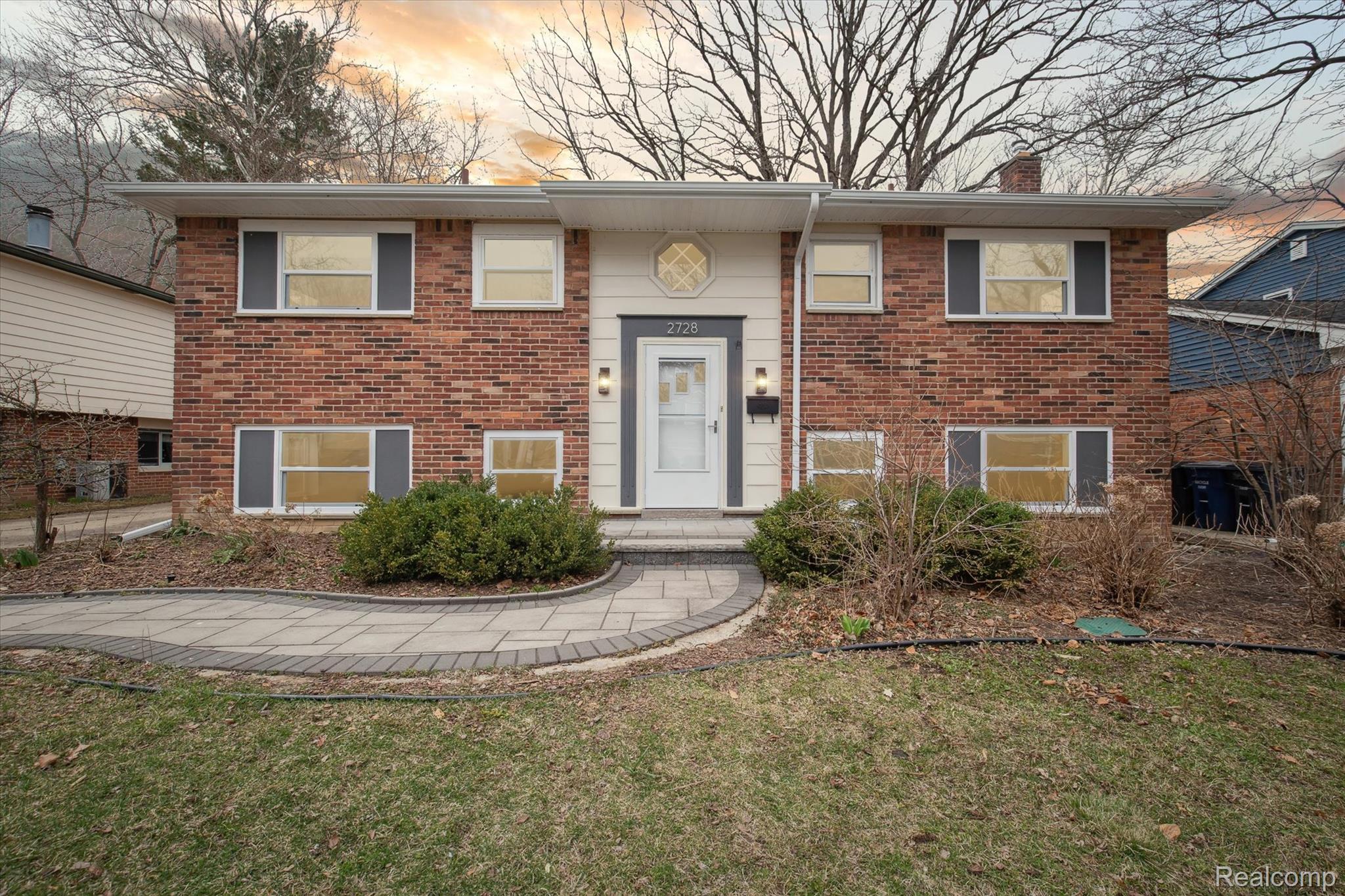 2728, Yost, Ann Arbor, Michigan, 48104