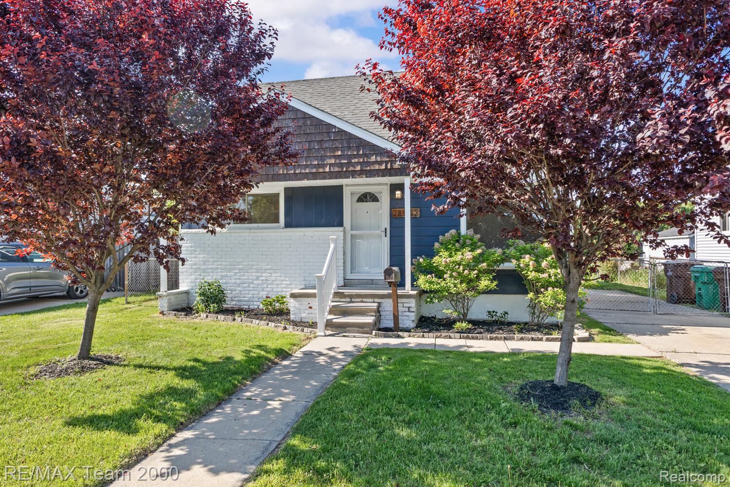 28952, Bridge, Garden City, Michigan, 48135