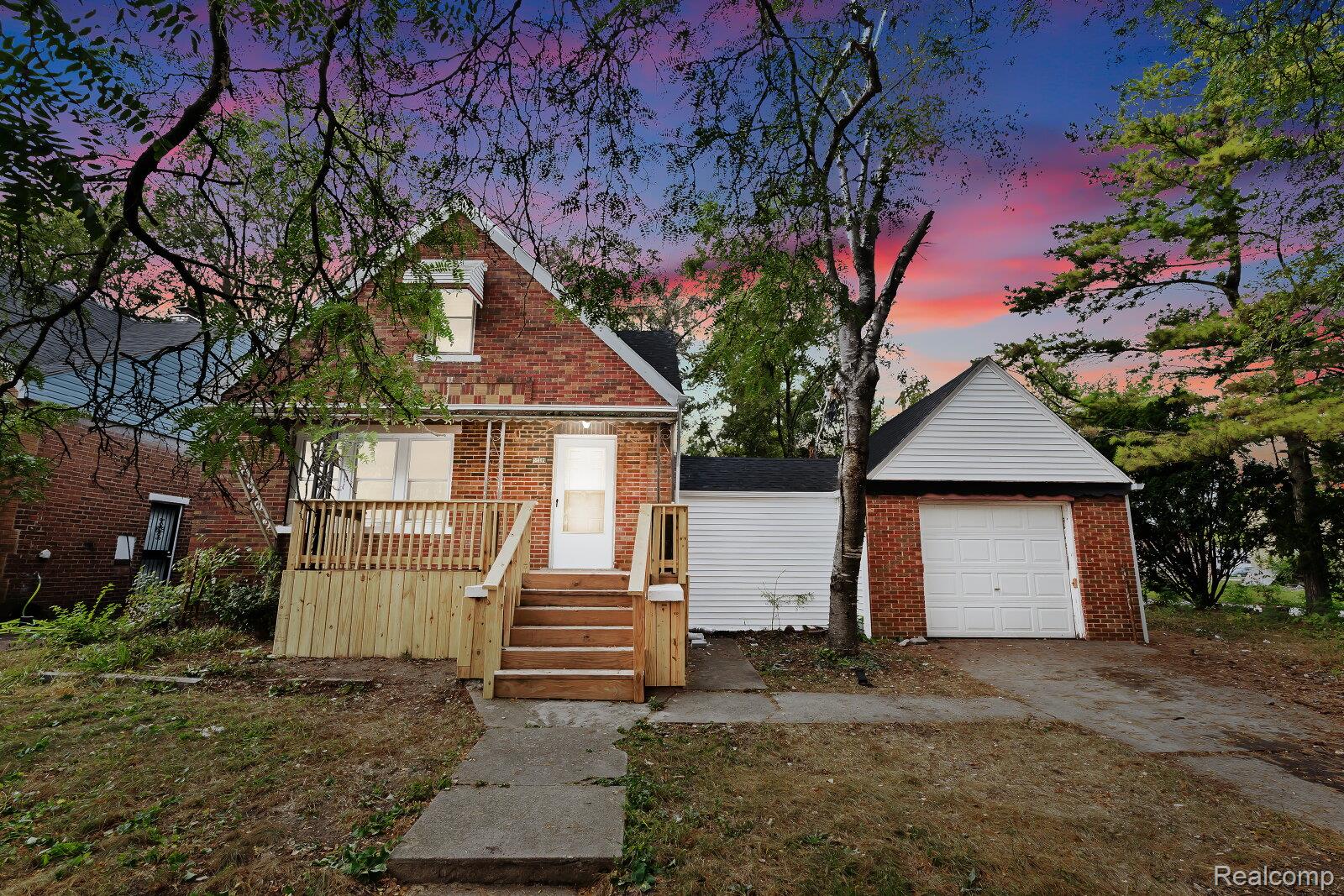 15887, Snowden, Detroit, Michigan, 48227