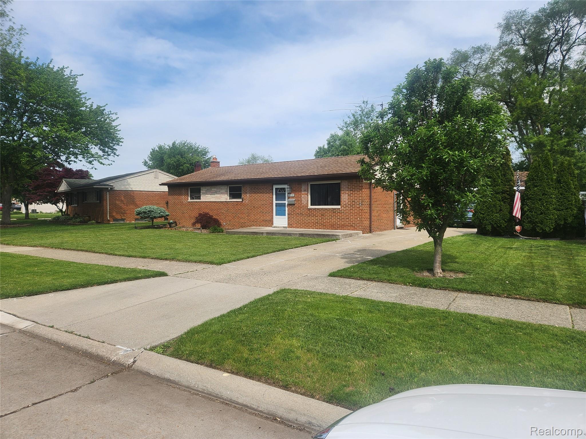 33810, Vista, Fraser, Michigan, 48026