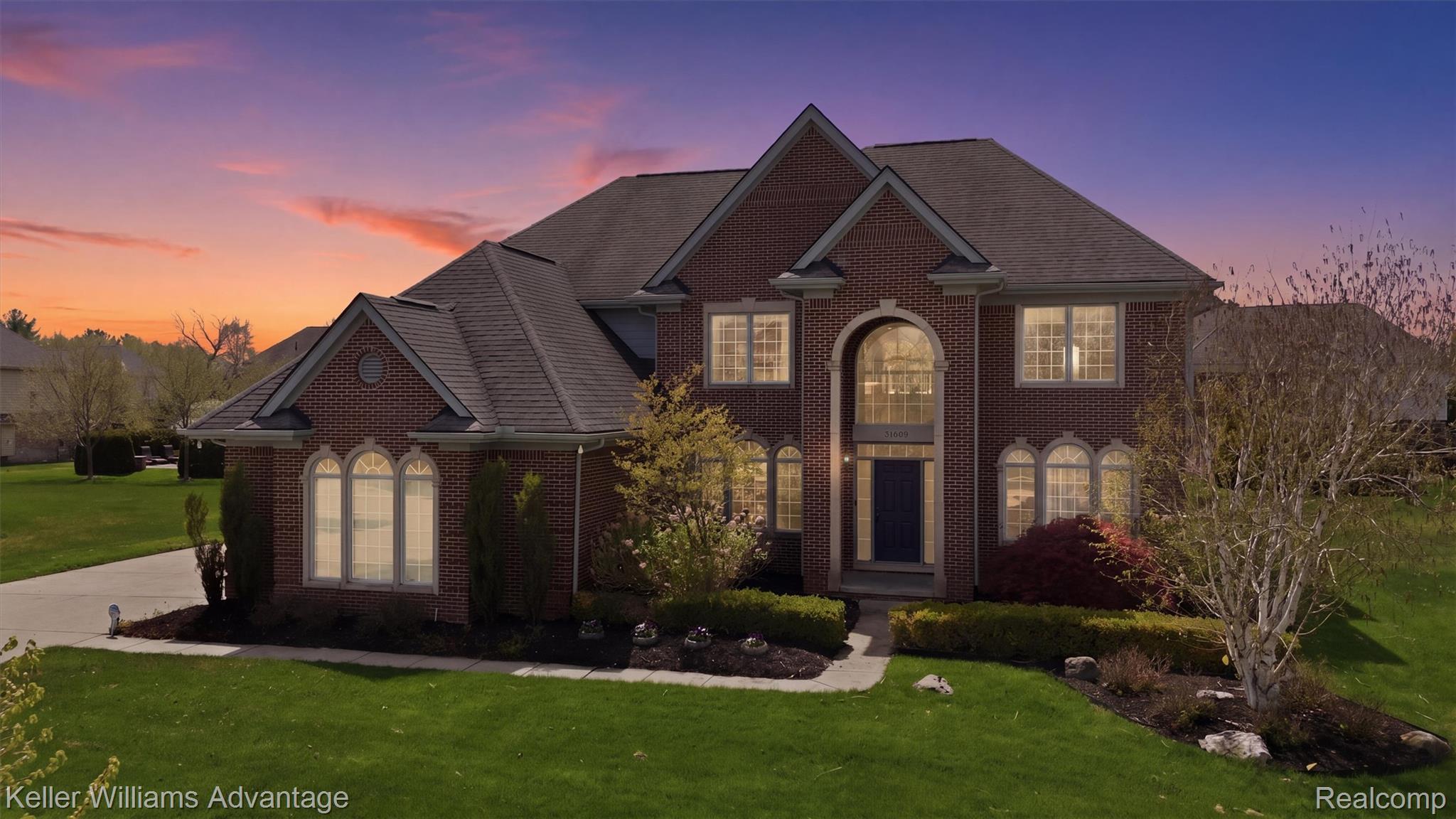51889, Curtis, Northville, Michigan, 48167