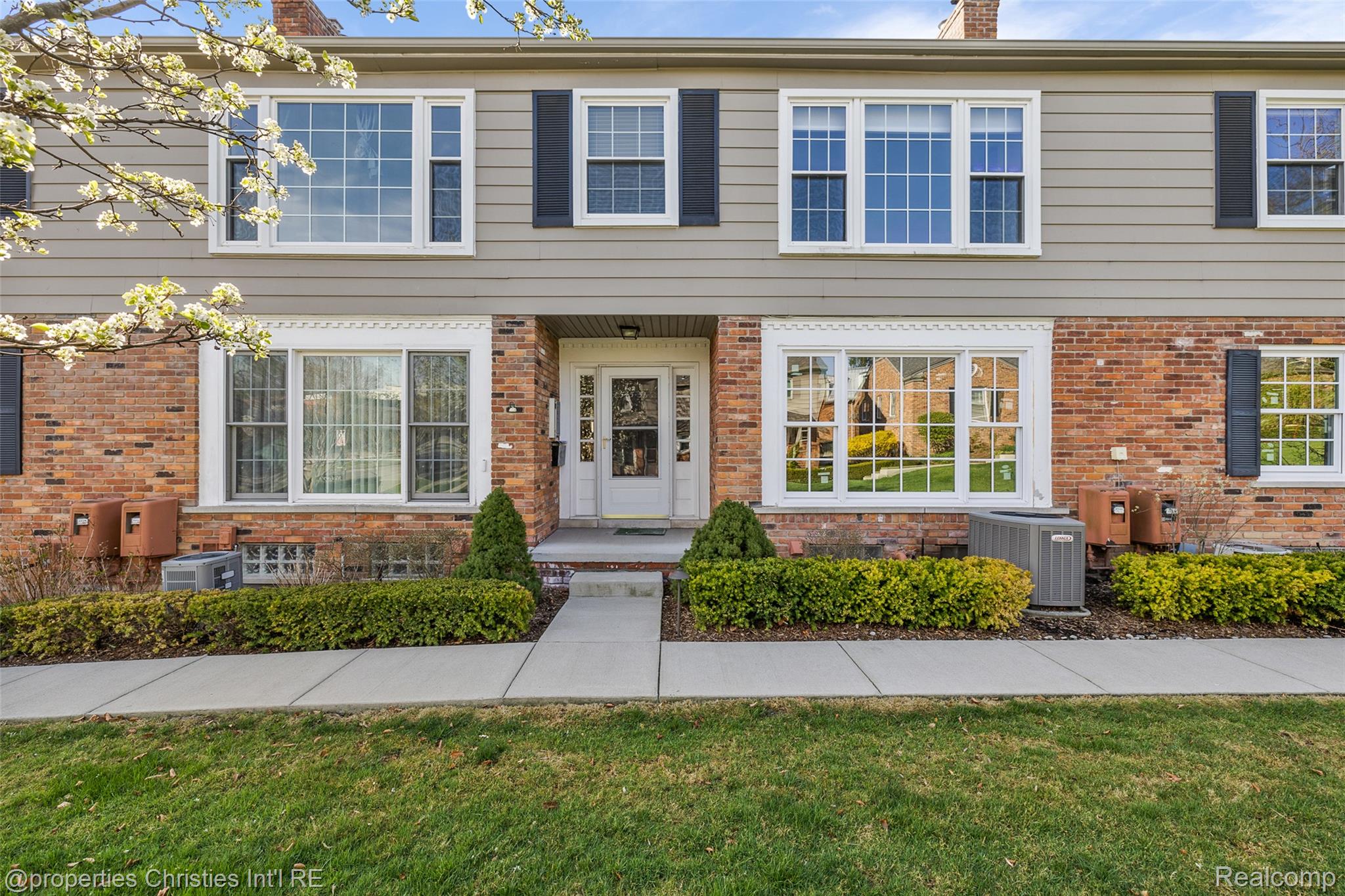 551, Old Woodward, Birmingham, Michigan, 48009