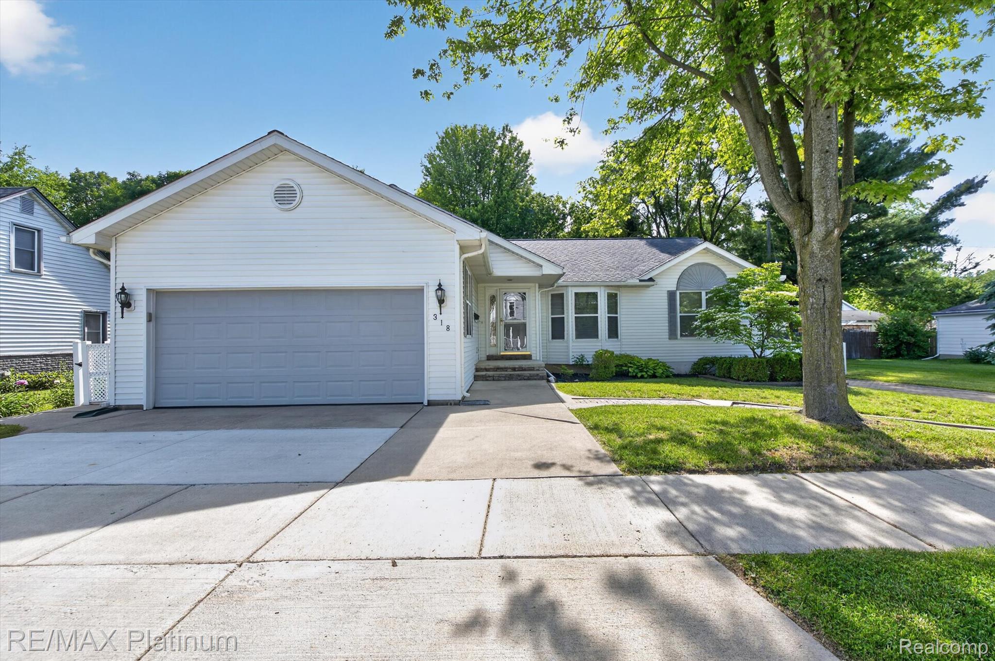 318, 5th, Brighton, Michigan, 48116