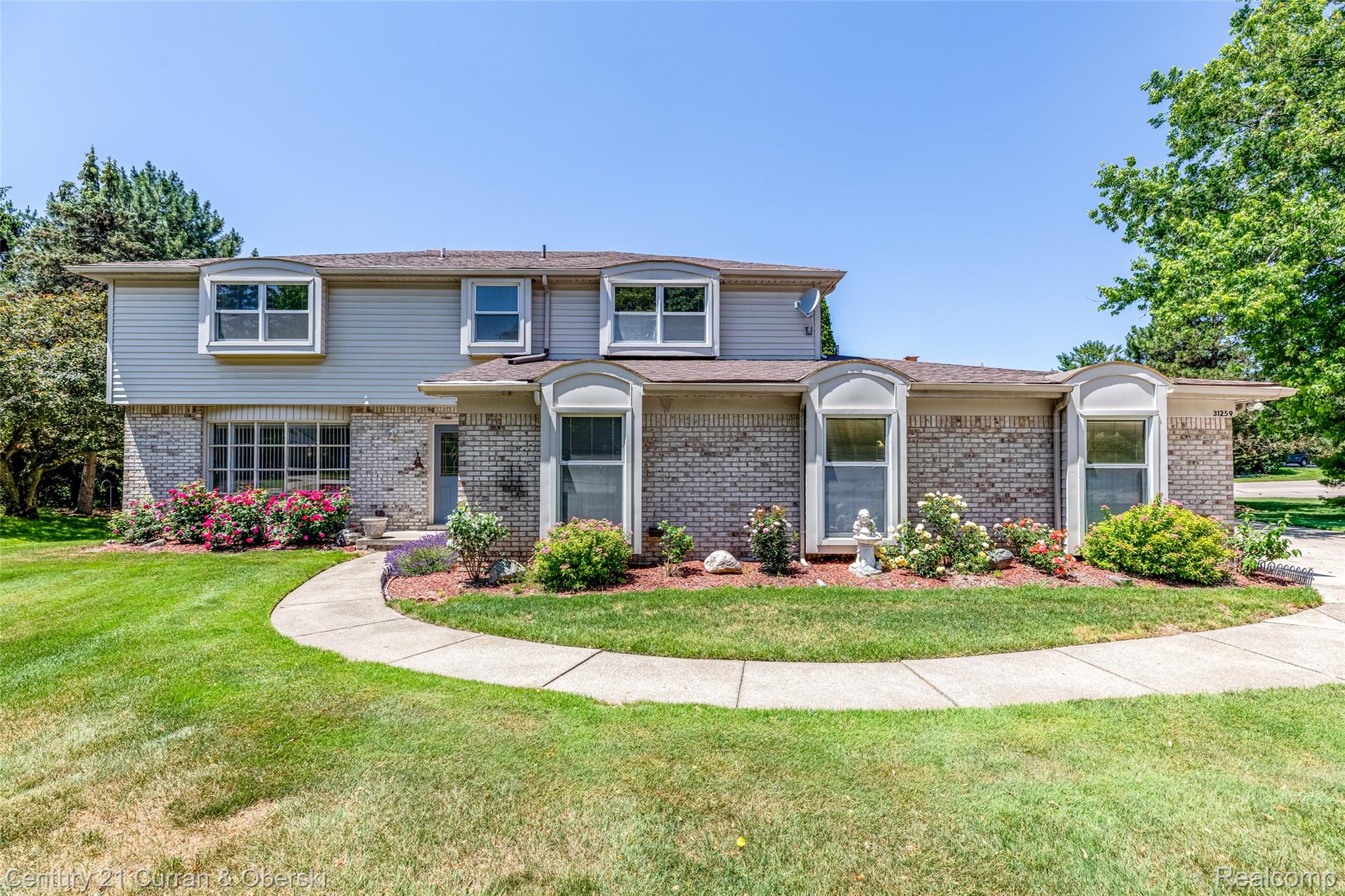 31259, Applewood, Farmington, Michigan, 48331