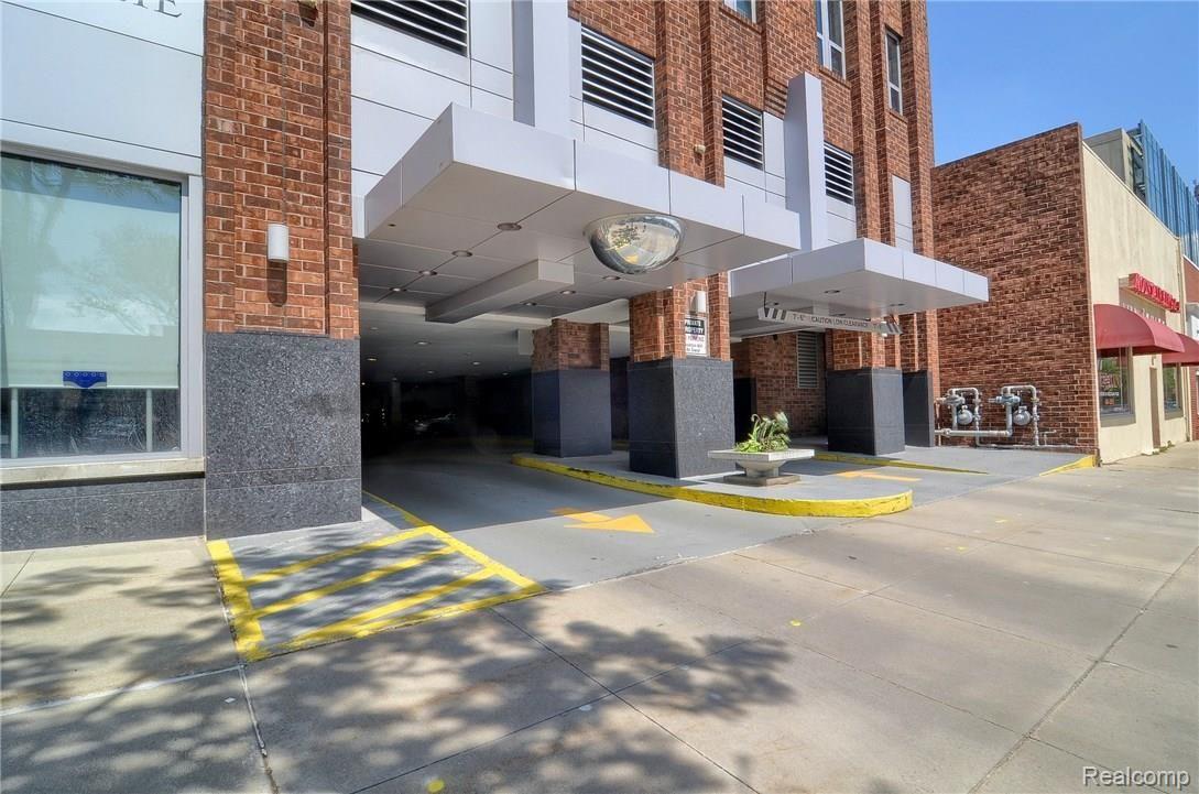 411, OLD WOODWARD, #1001, Birmingham, Michigan, 48009