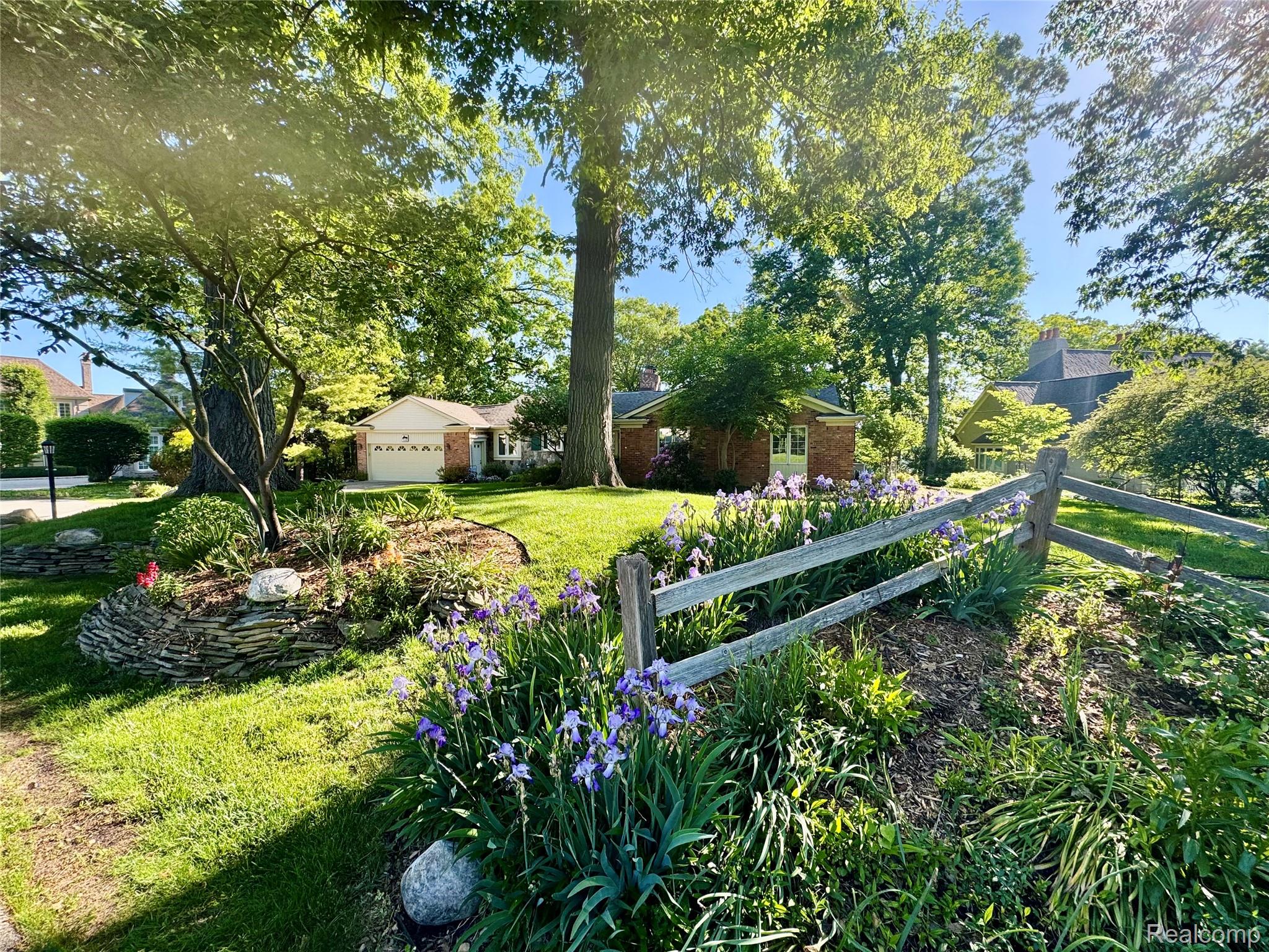 1448, Inwoods, Bloomfield Hills, Michigan, 48302