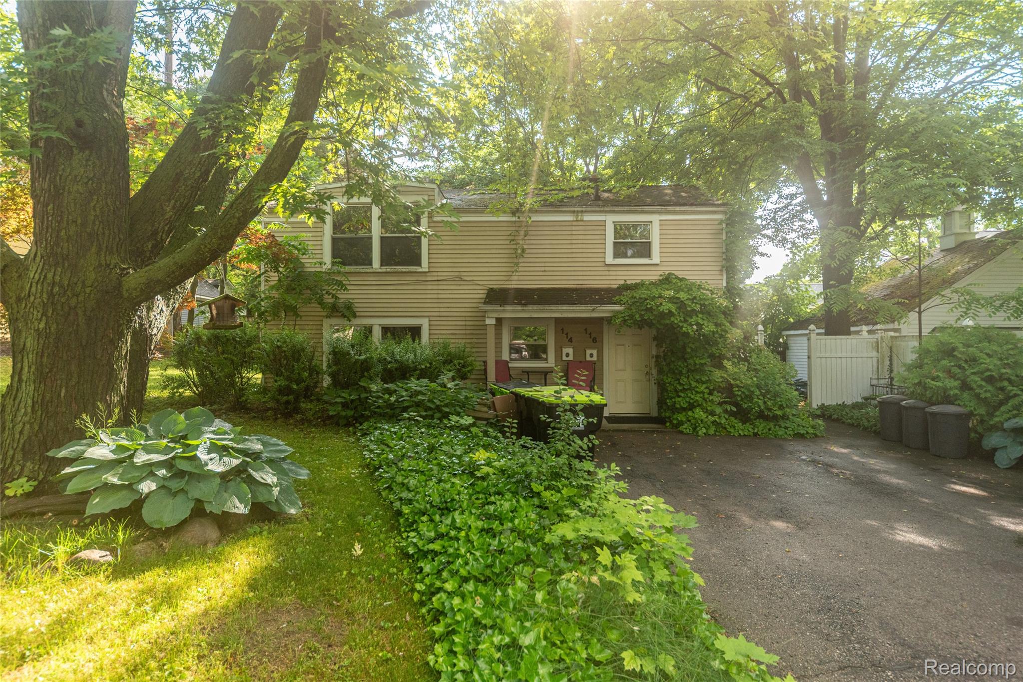116, Rogers, Northville, Michigan, 48167