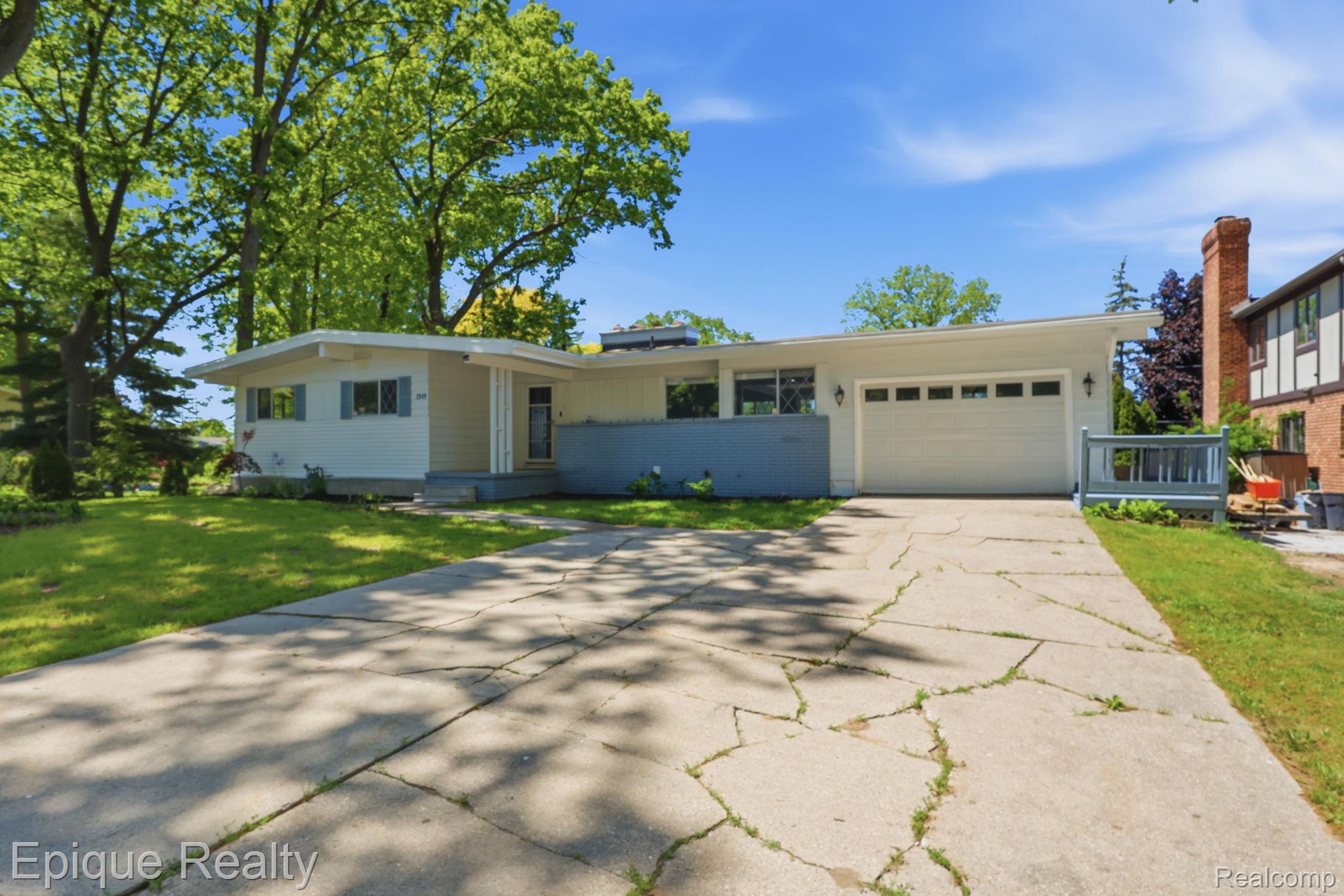 2549, Riverwood, Port Huron, Michigan, 48060