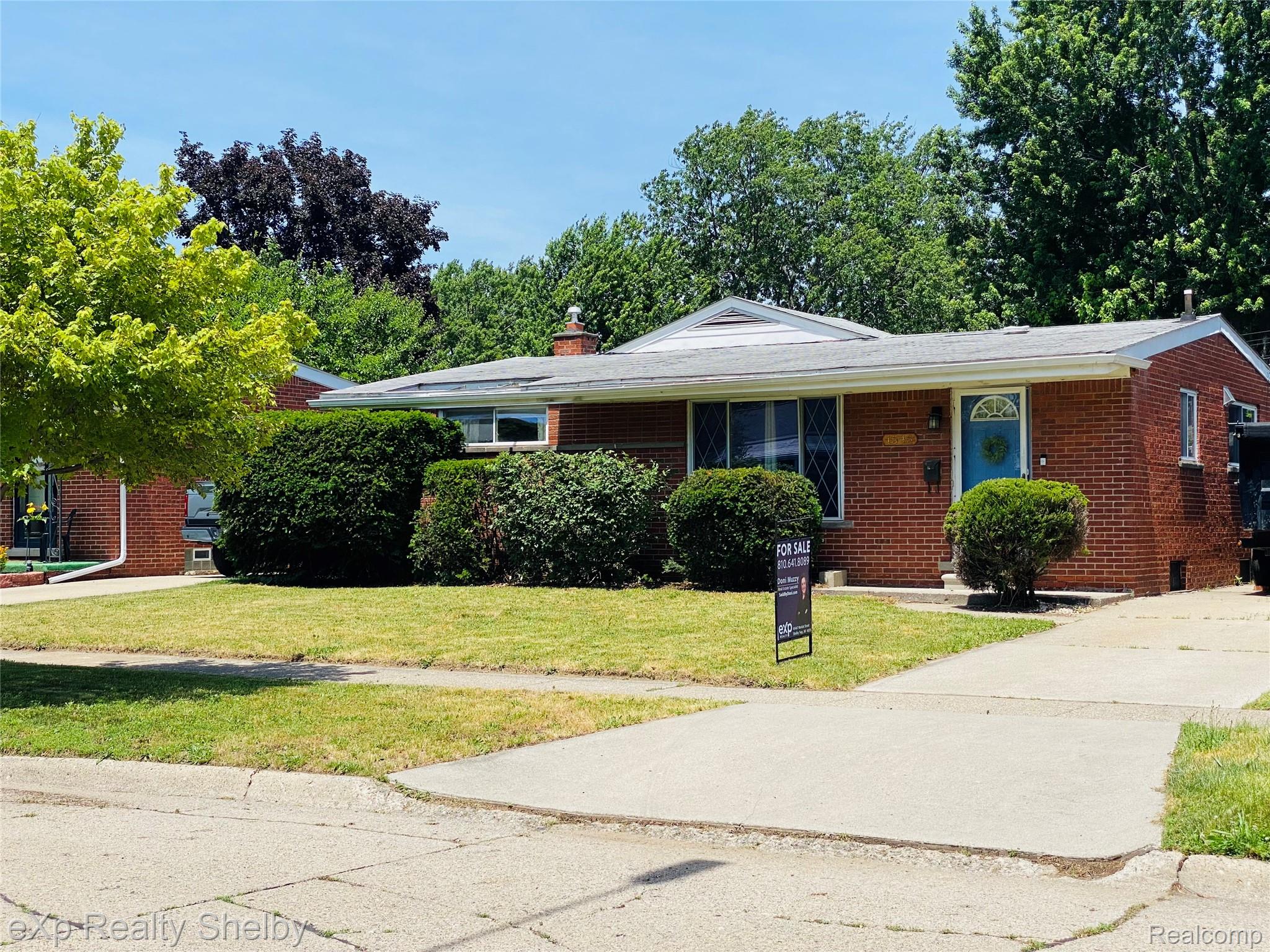 1545, Cynthia, Madison Heights, Michigan, 48071