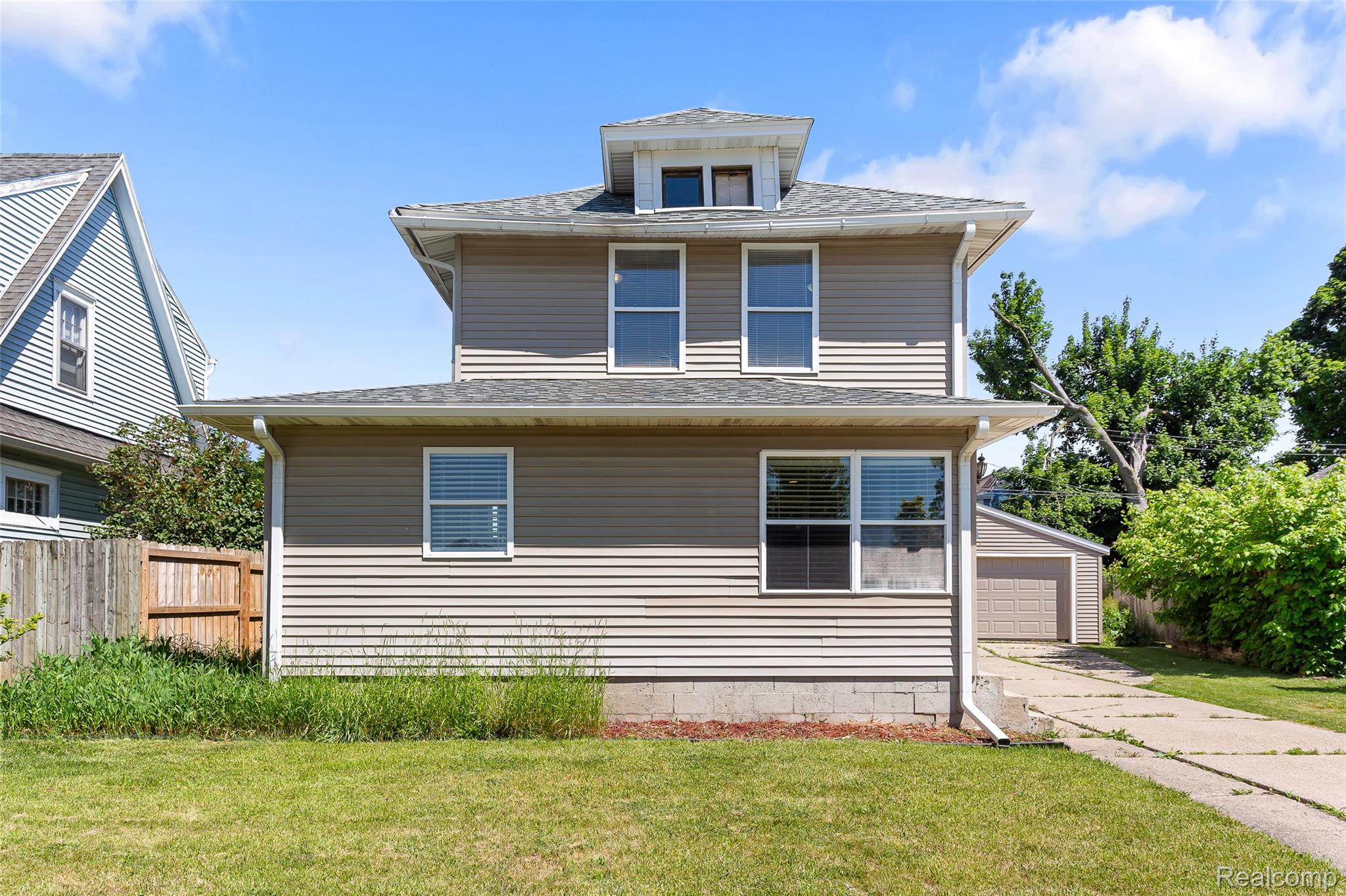 218, Greenlawn, Lansing, Michigan, 48910