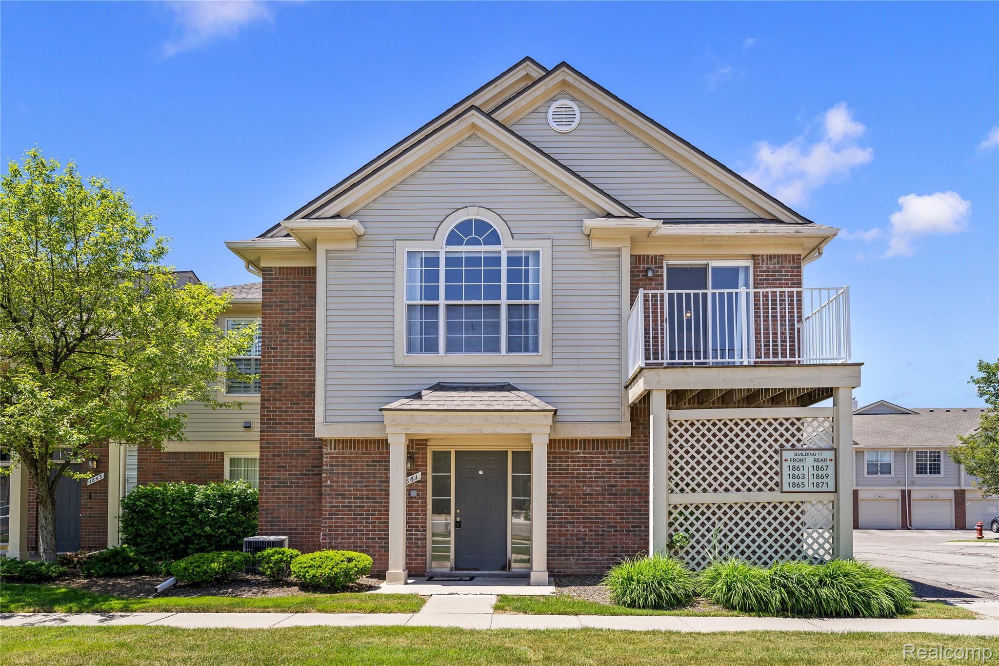 1861, FLAGSTONE, Rochester, Michigan, 48307