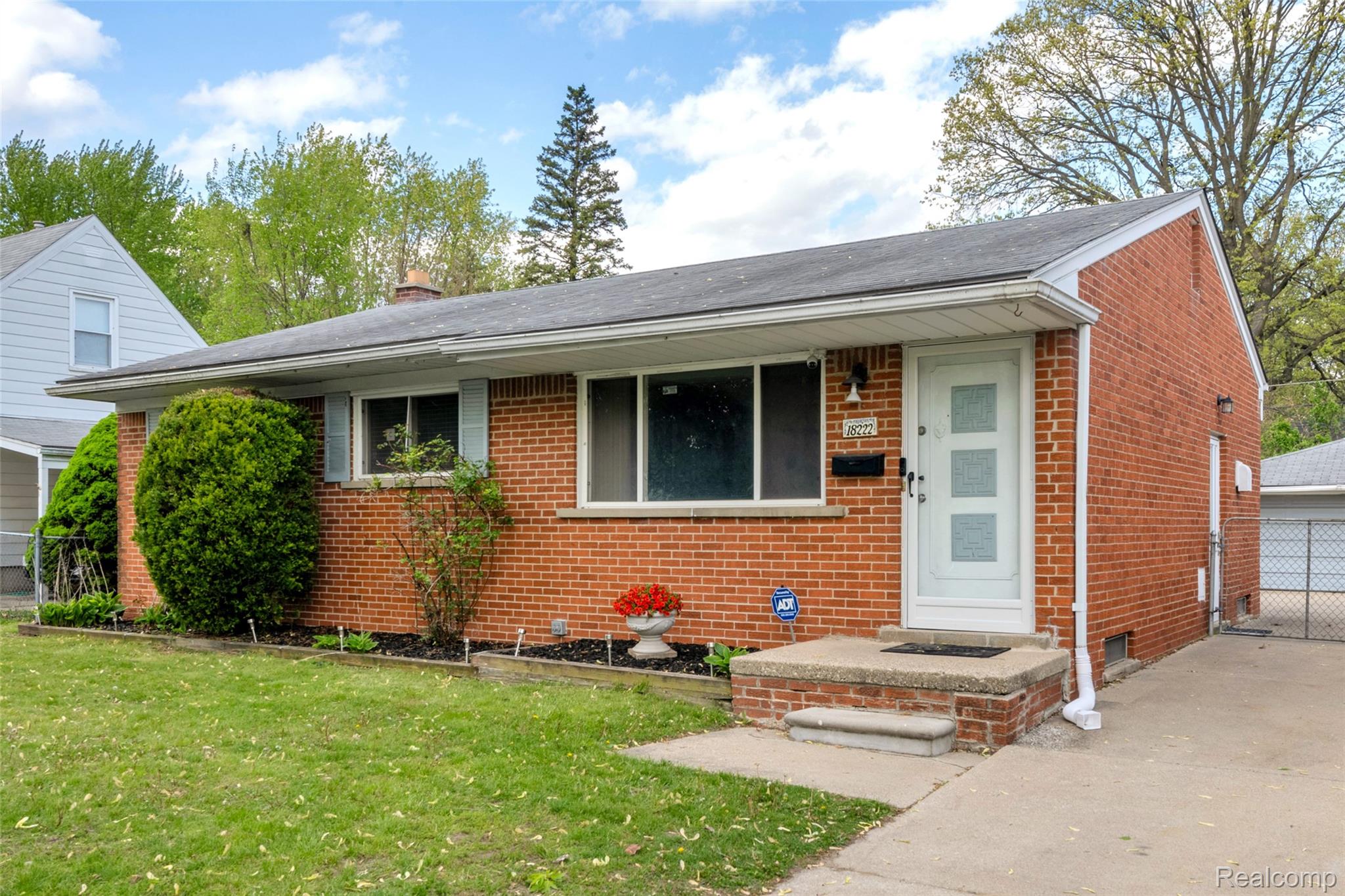 18222, Fox, Redford, Michigan, 48240
