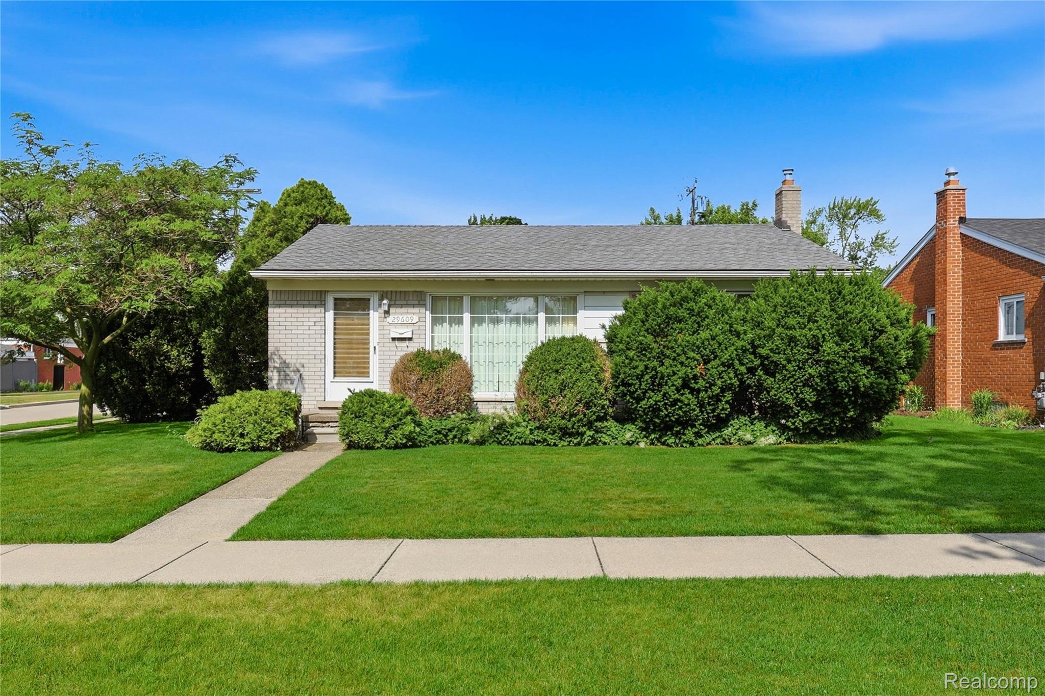 29609, Mark, Madison Heights, Michigan, 48071