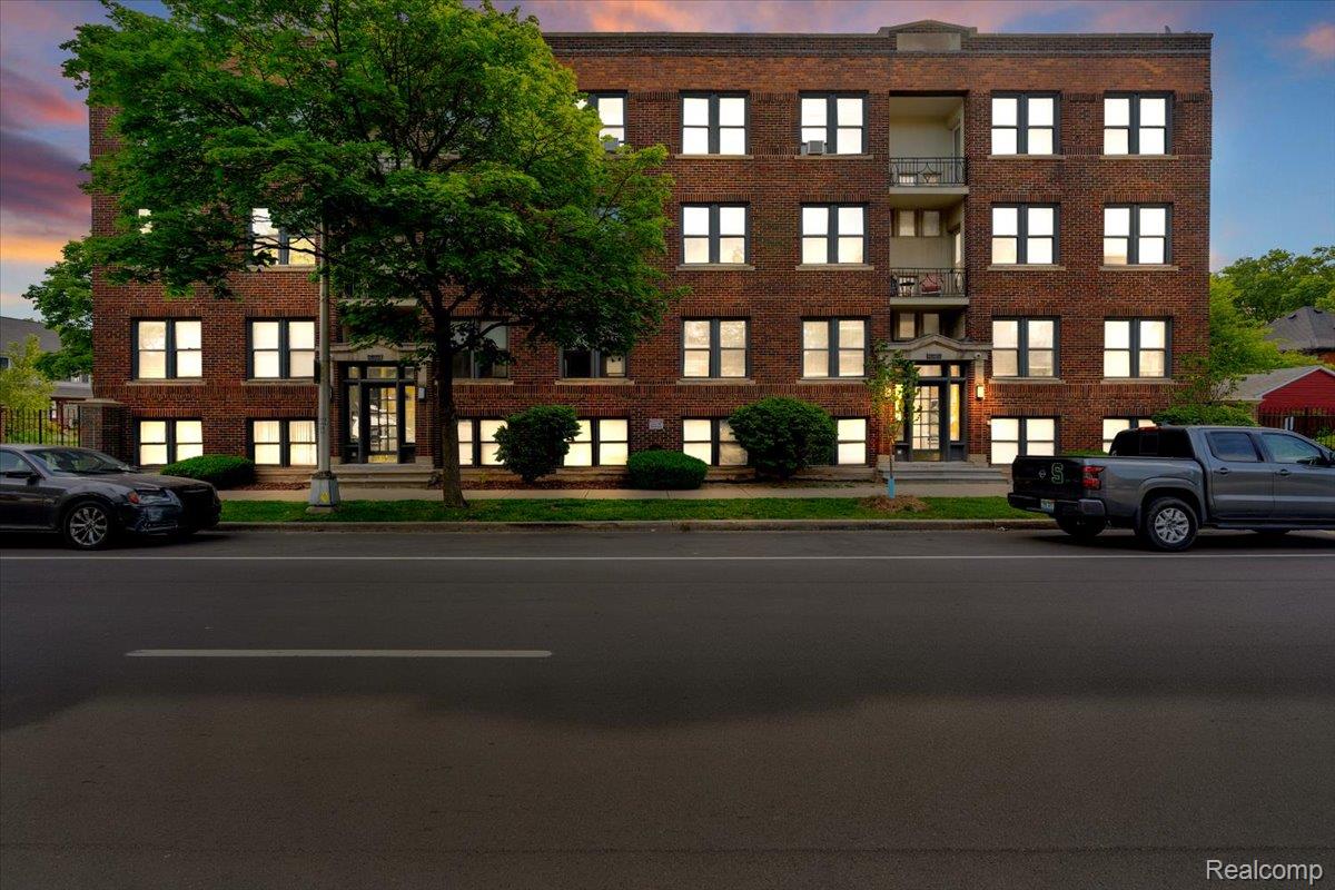 7750, 3rd, #101, Detroit, Michigan, 48202