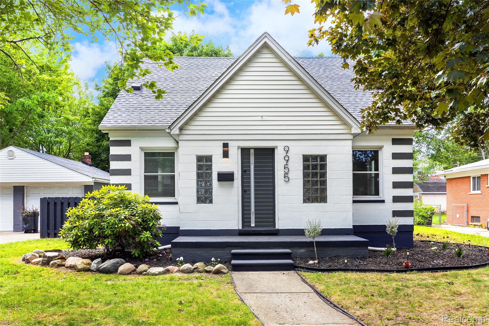 9955, Arnold, Redford, Michigan, 48239